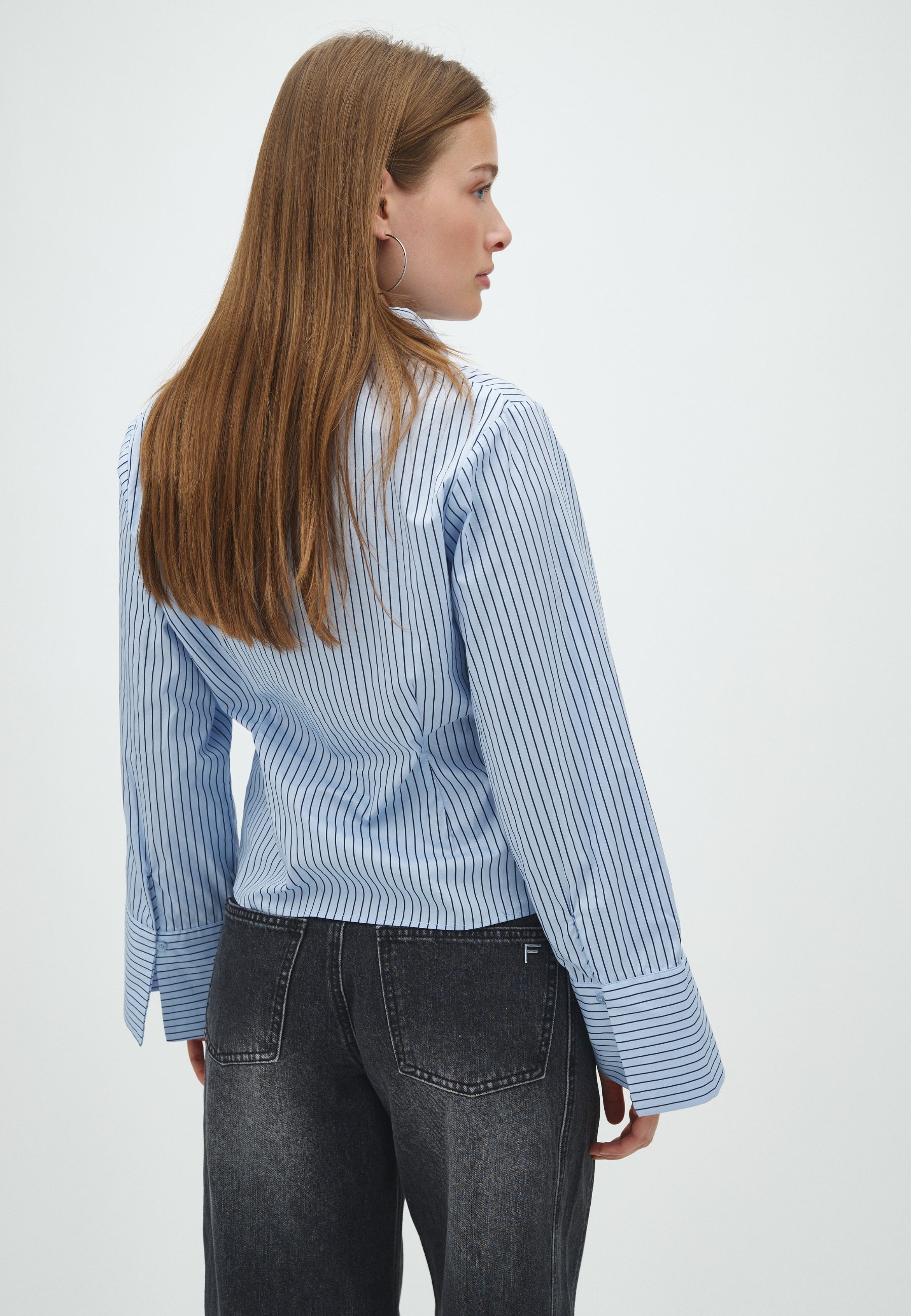 164122 Tosa Stripe Shirt_Light Blue_Model_2