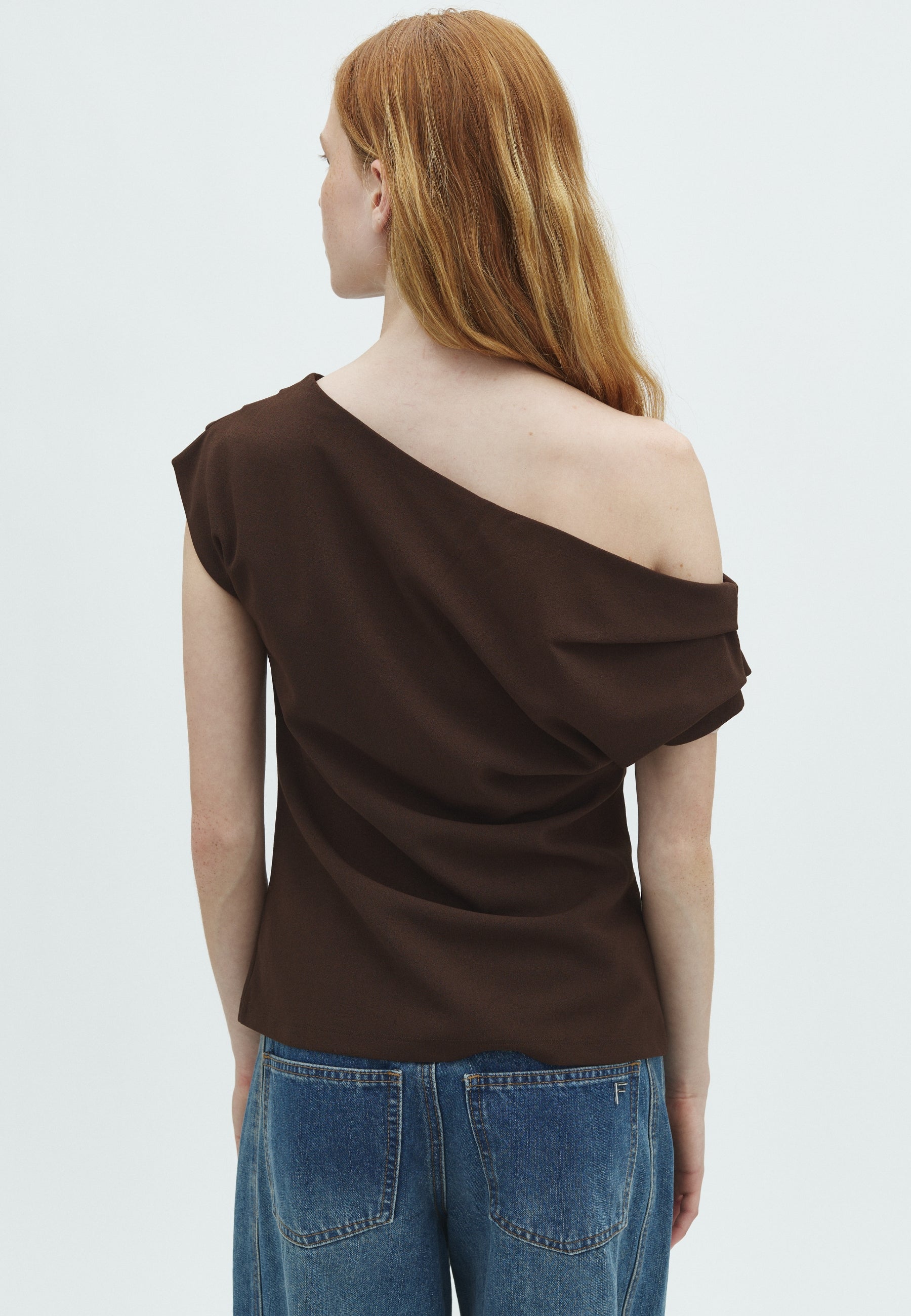 169565 Dabelle Drapy Top_Dark Brown_Model_2