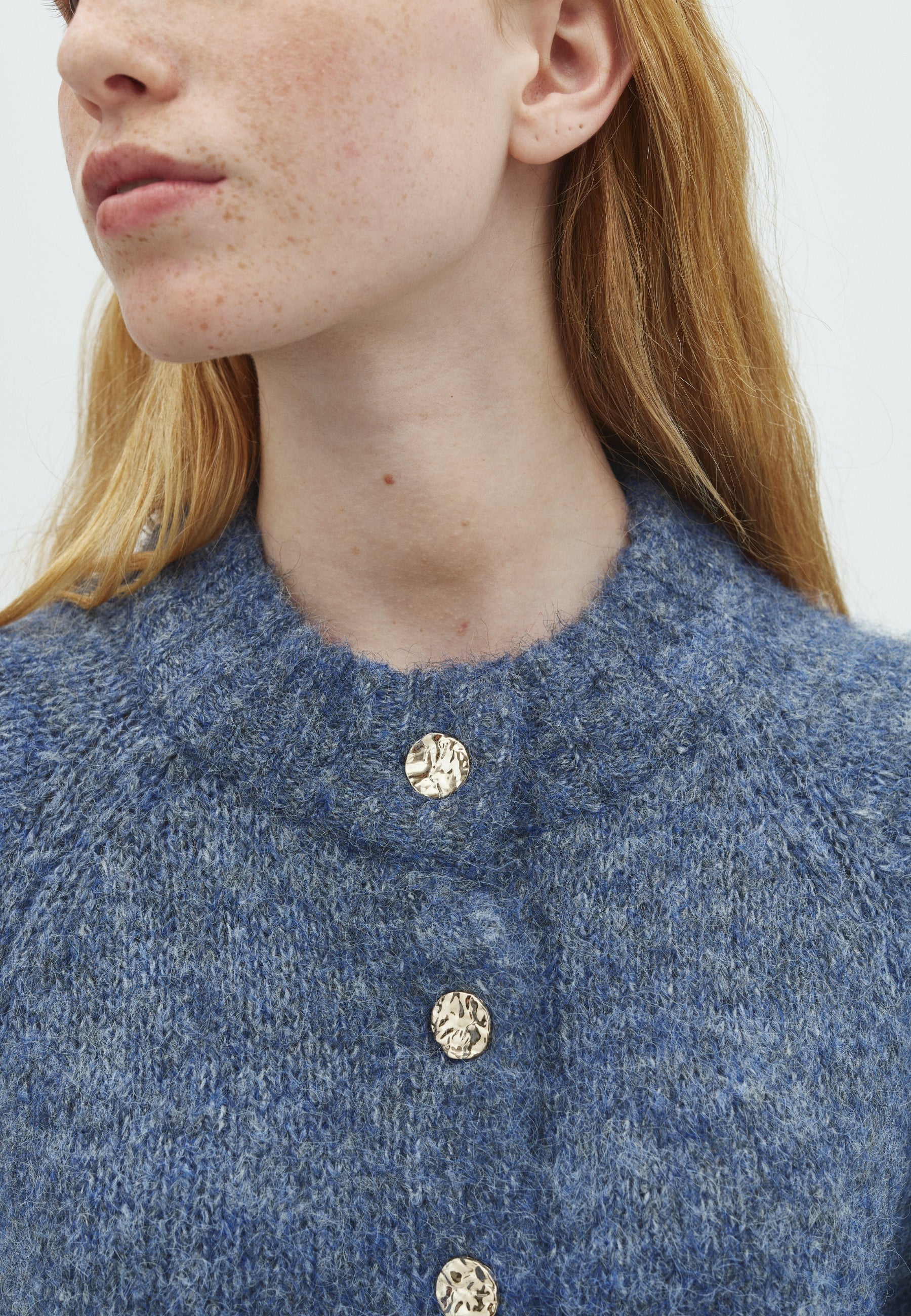 167446 Senuta Fluffy Knit Cardigan_Smoke Blue_Model_1