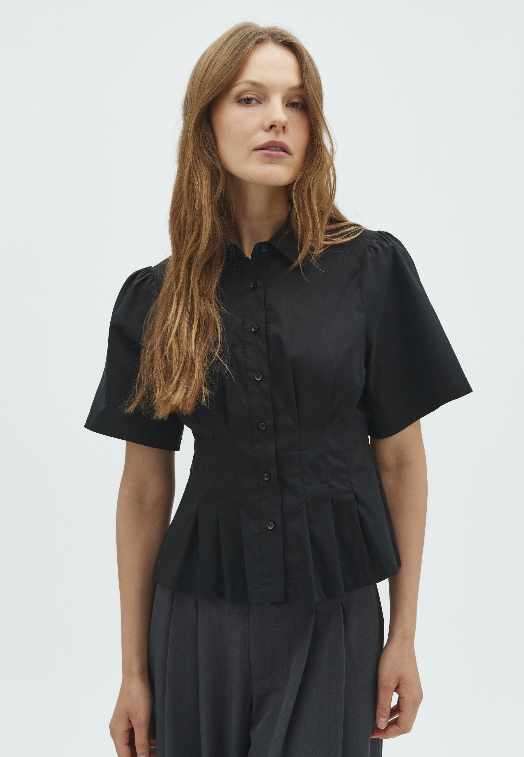 168932 Galara Poplin Shirt_Black_Model_0