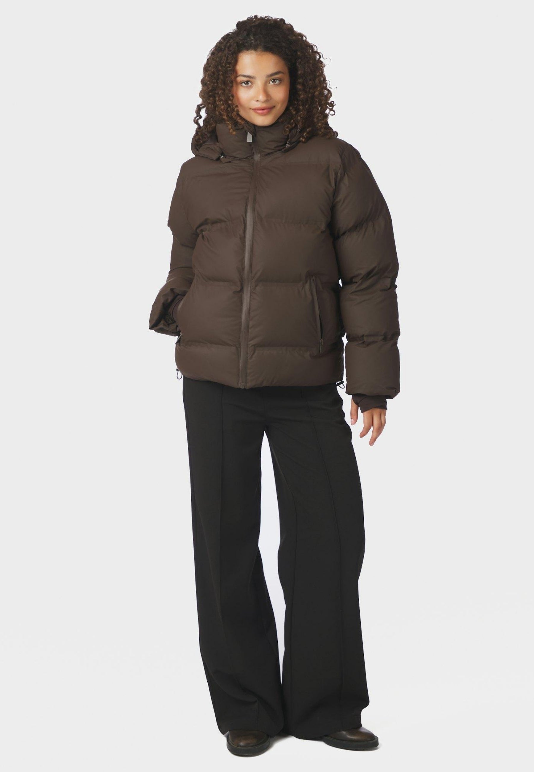 158082 Fox C Puffer Jacket_Dark Brown_Model_3