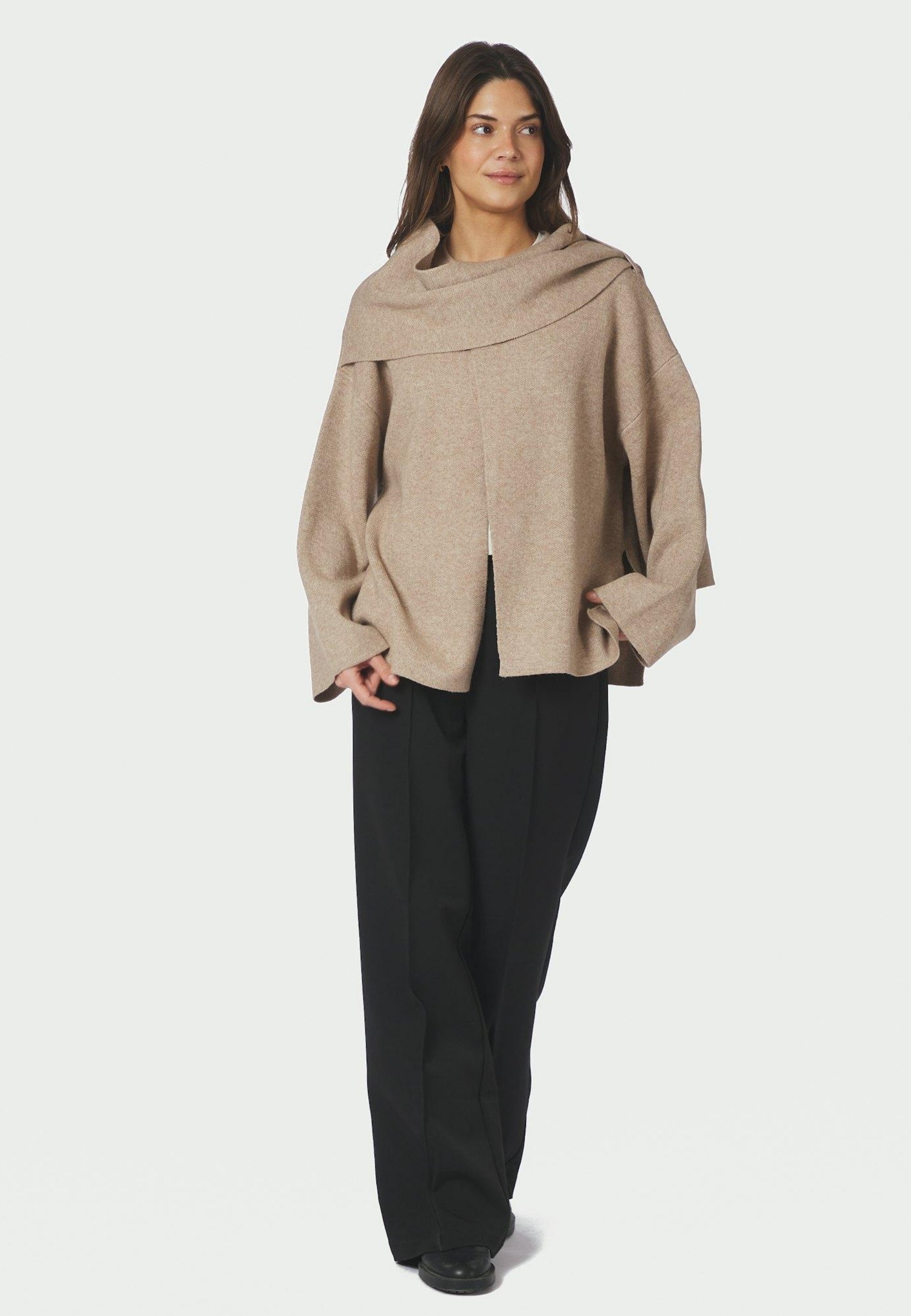 166203 Wals Knit Scarf Blouse_Beige_Model_3