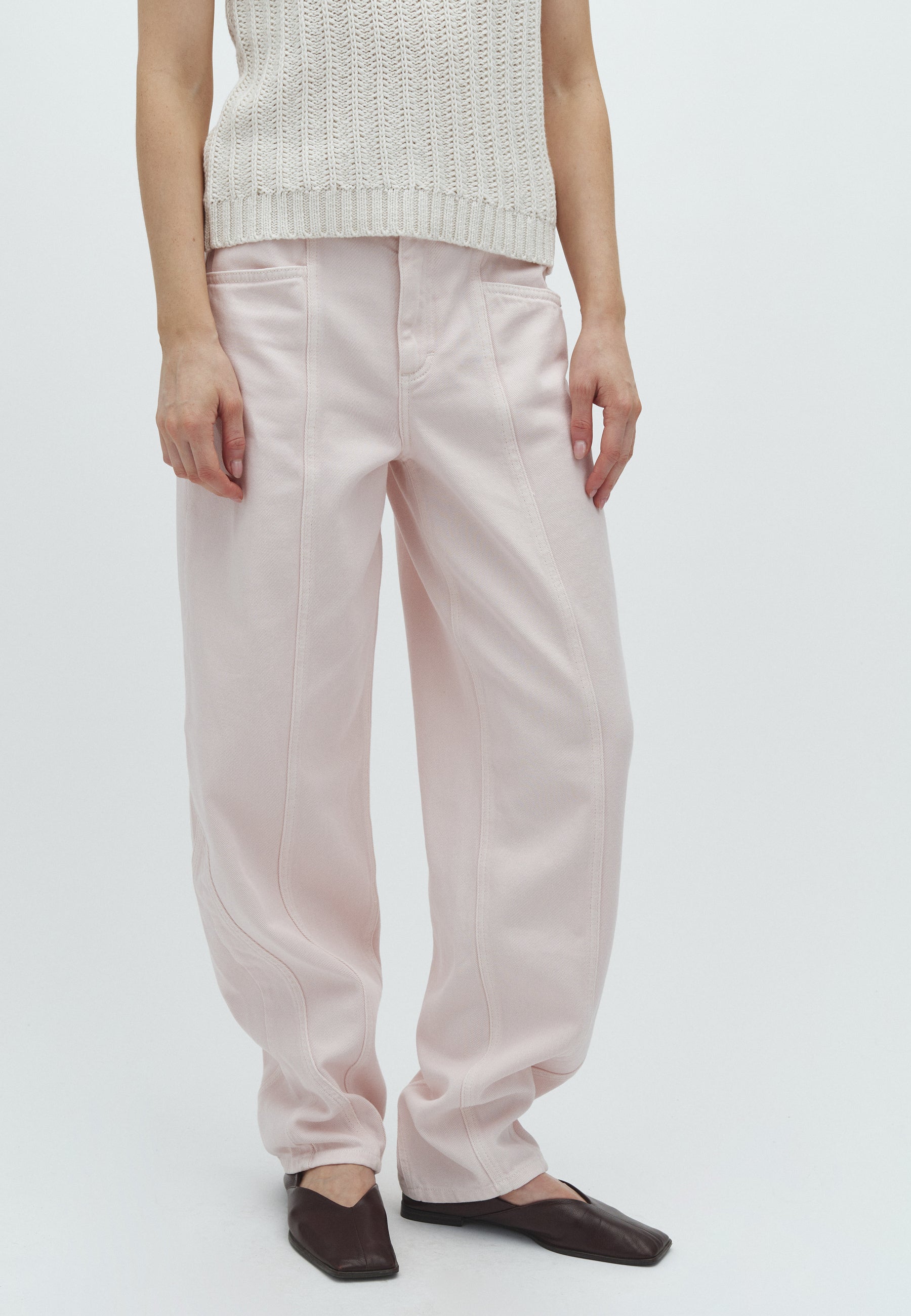 Almira-M_Super Pale Pink_Model_1