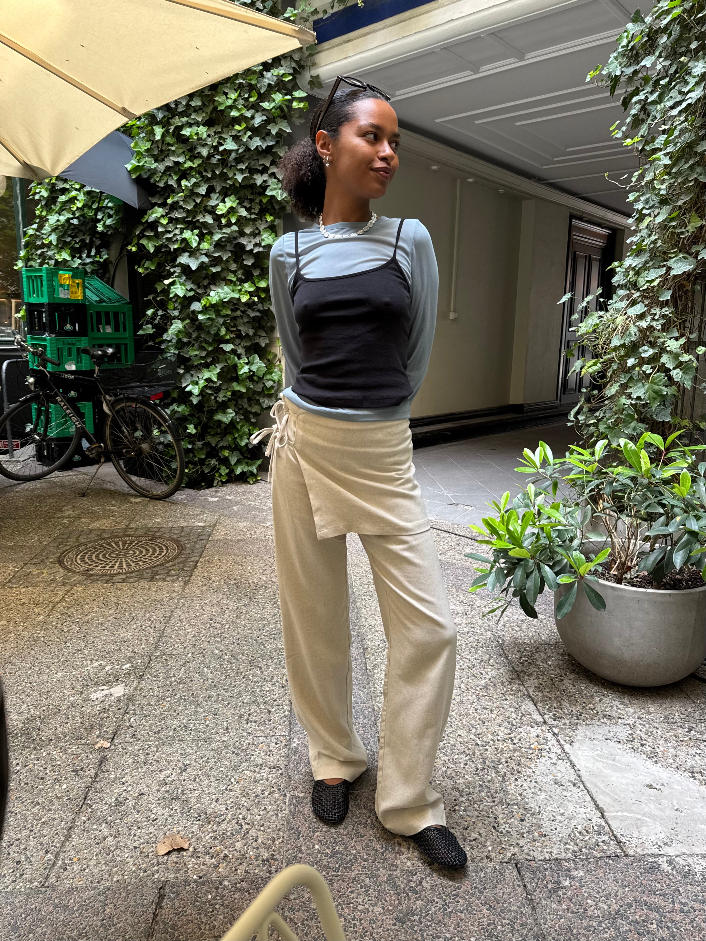 Kamira-F_Natural Linen_Content_0