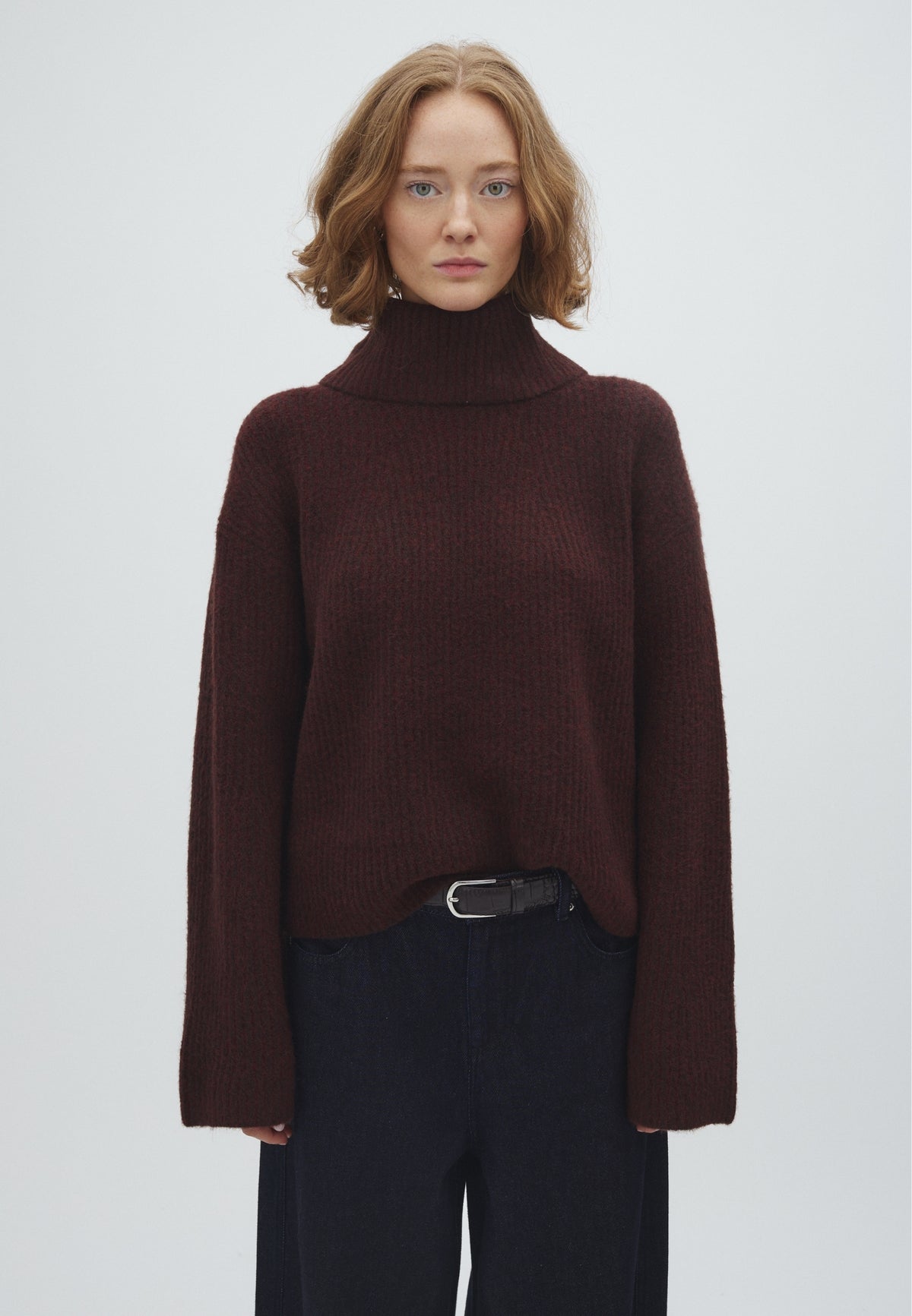 Kemina-M_Deep Maroon Mix_Model_0