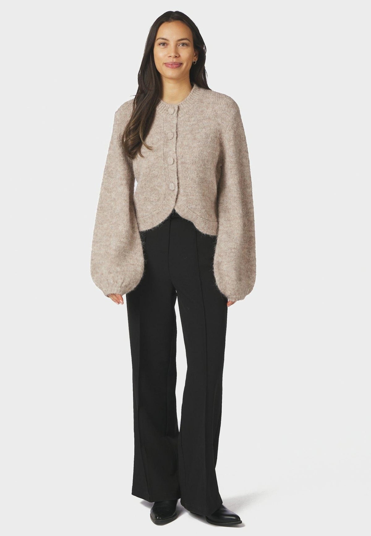 168524 Gio Fluffy Knit Cardigan_Beige Melange_Model_3