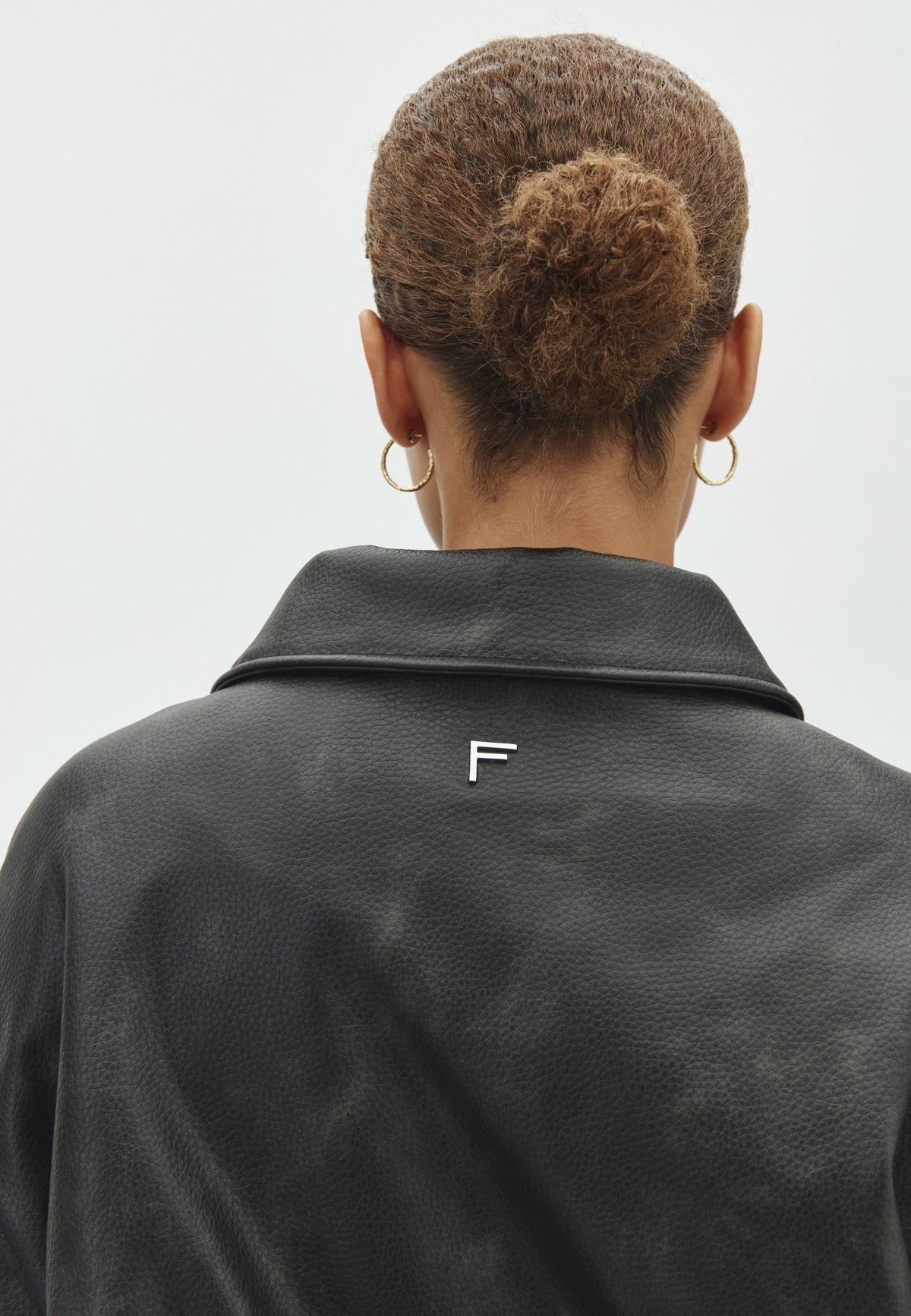 Abedo-F_Washed Black_Model_1