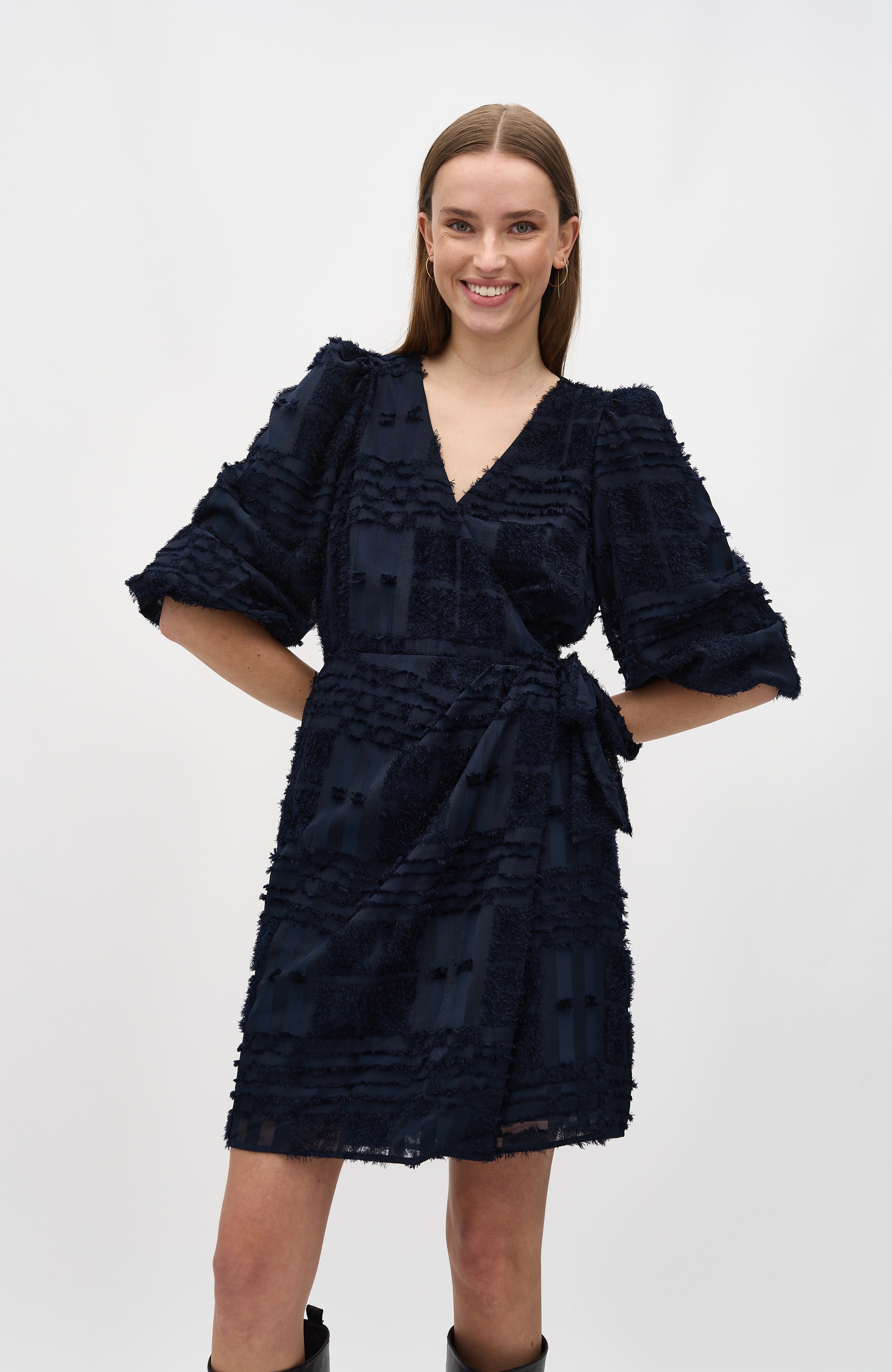 Dovie-M_Night Sky_Model_0