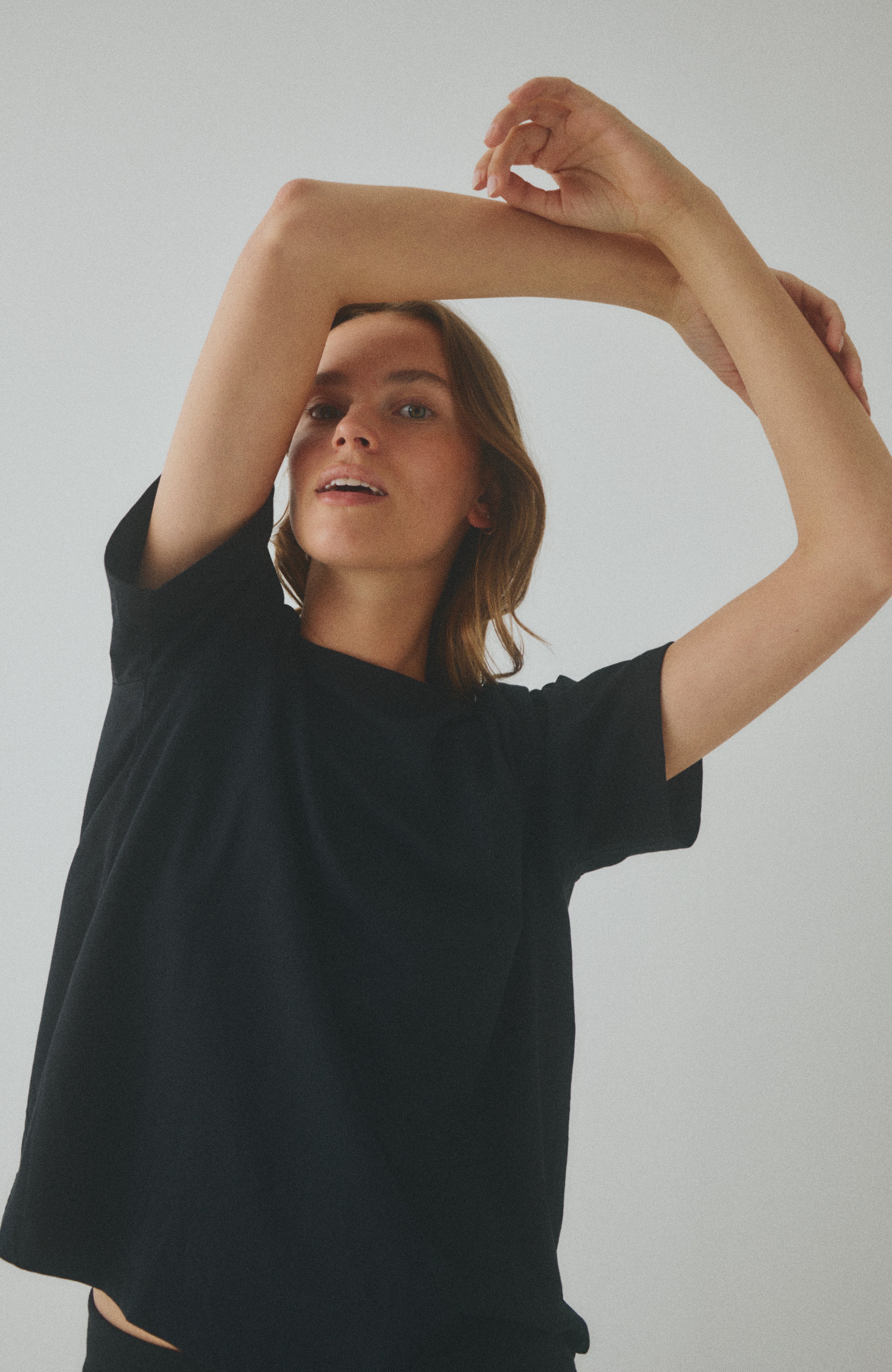 Julie-M_Black_Image_