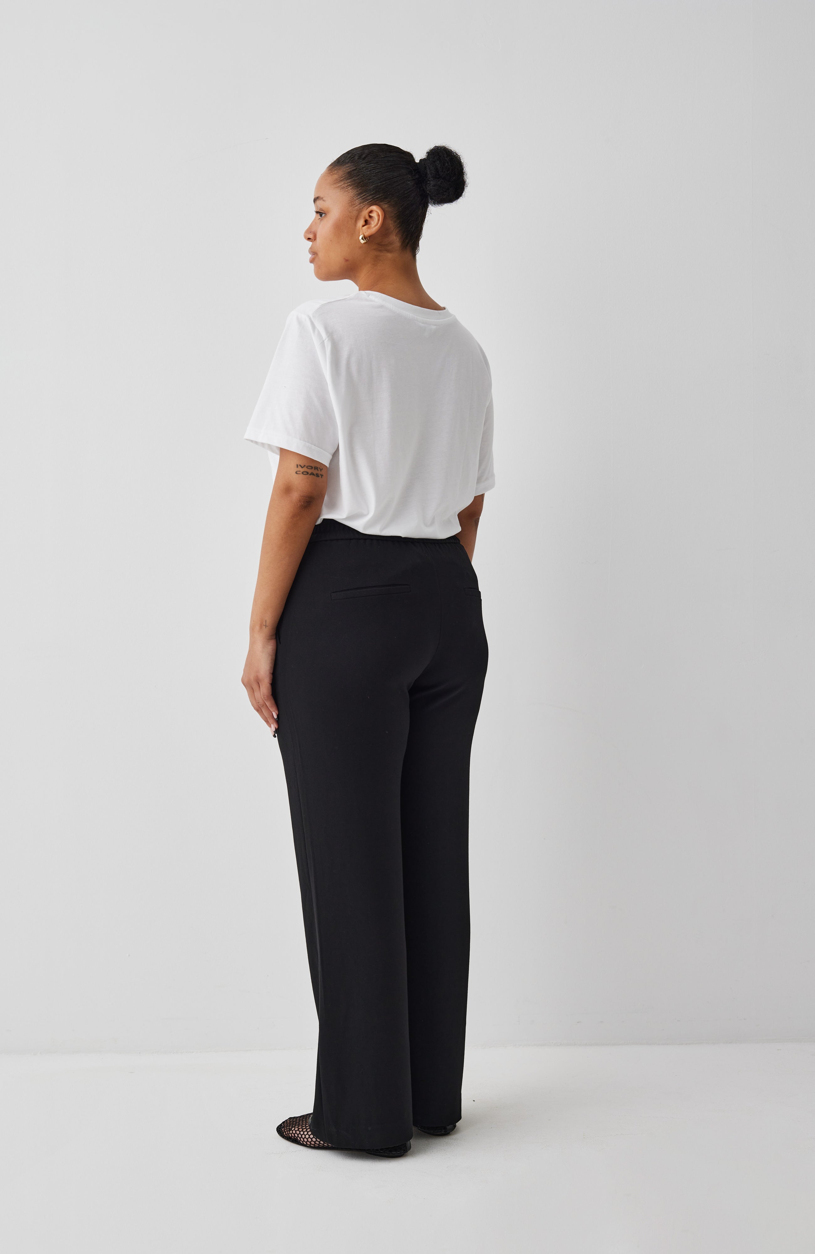 Phillipa_Black_Model_