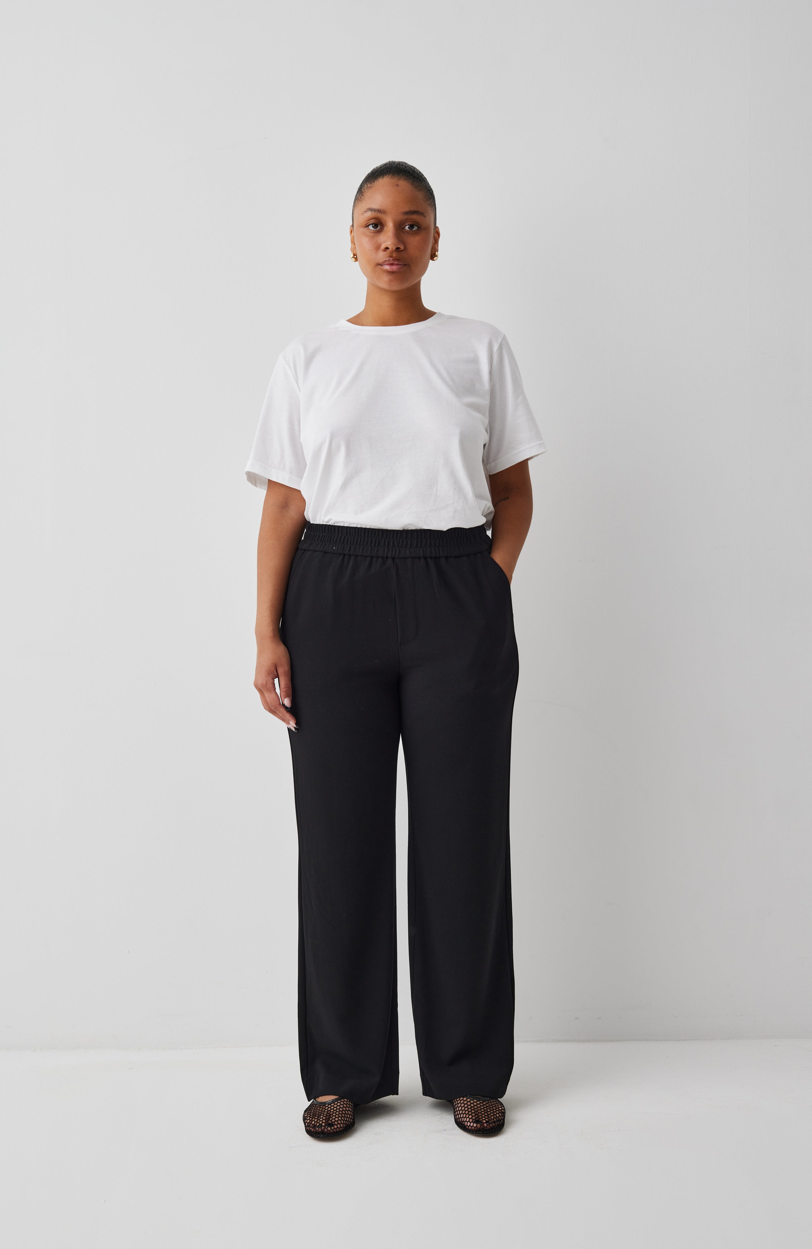 Phillipa_Black_Model_