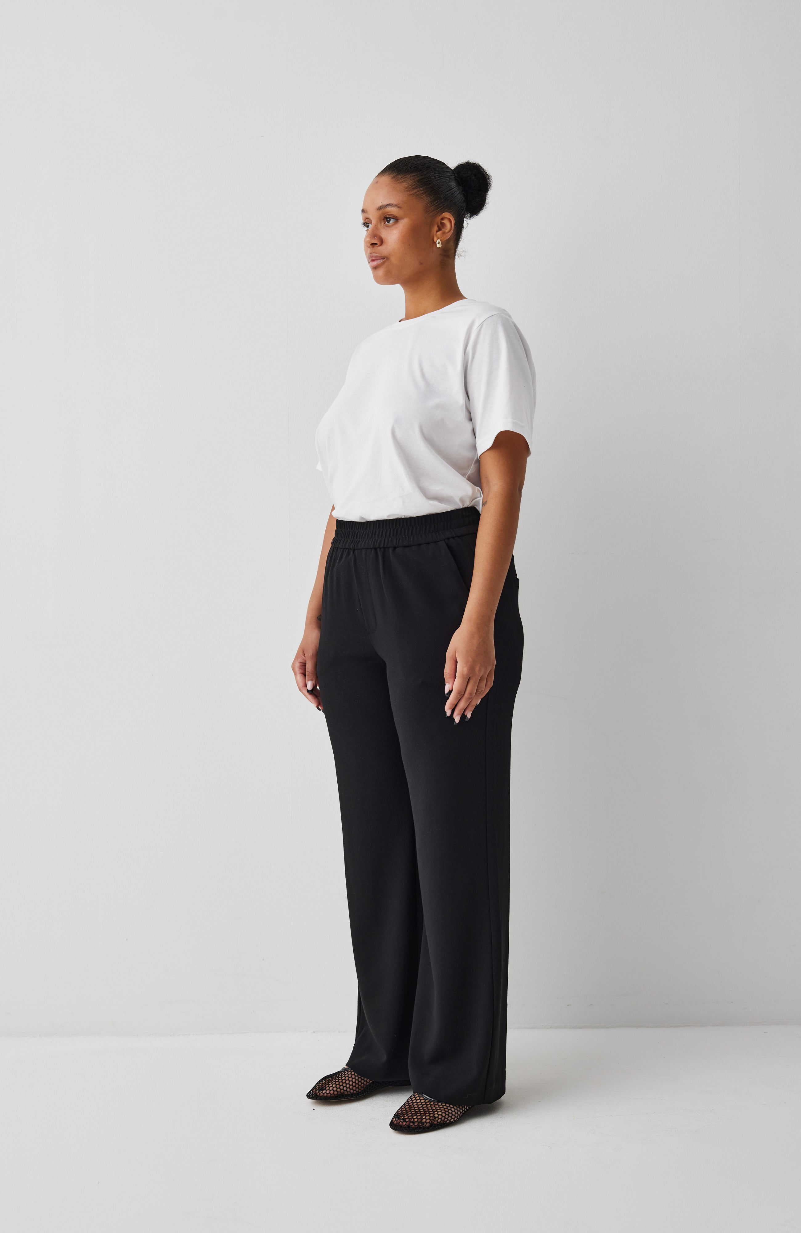 Phillipa_Black_Model_