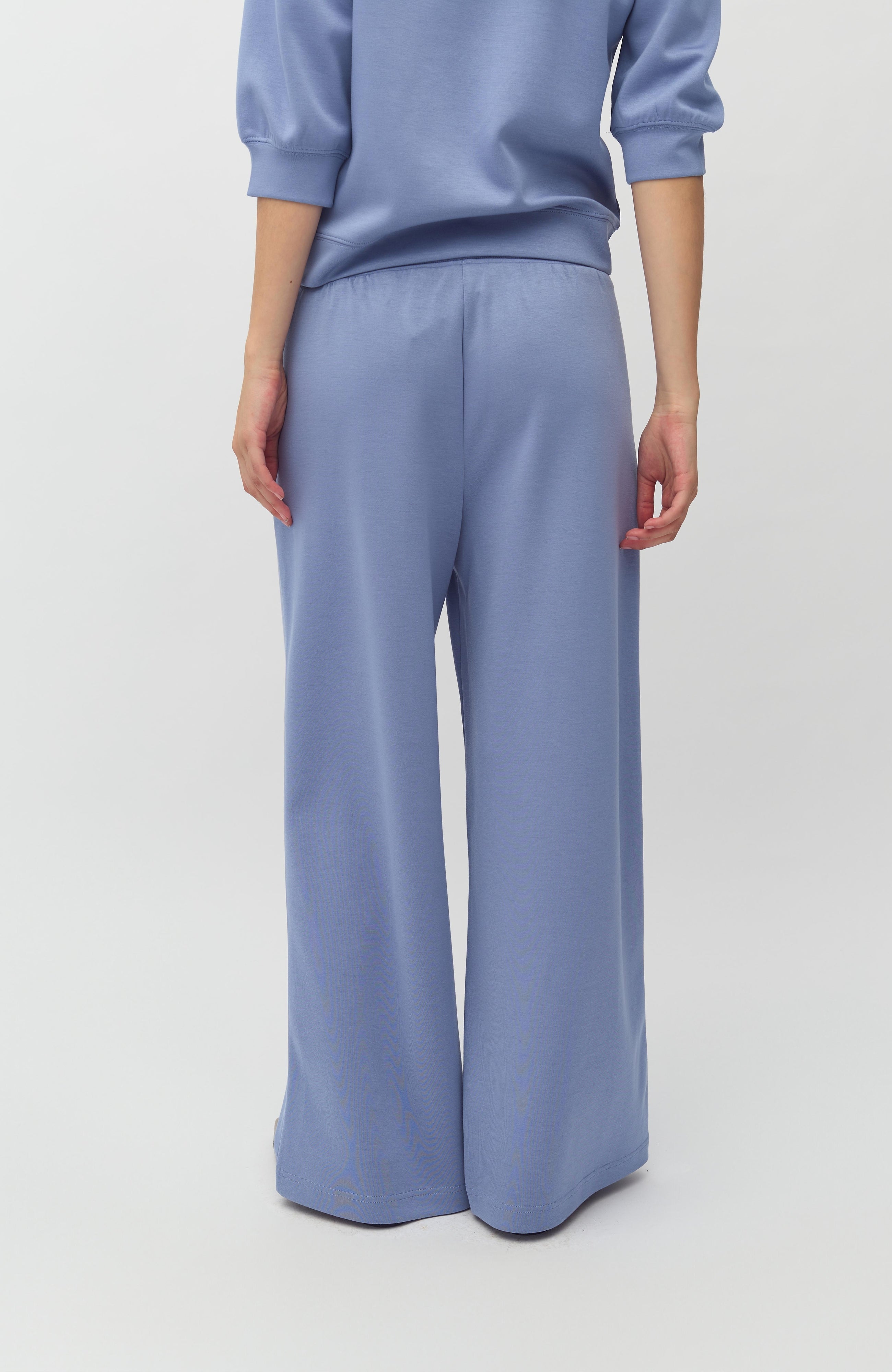 Asaka-M_Steel Blue_Model_