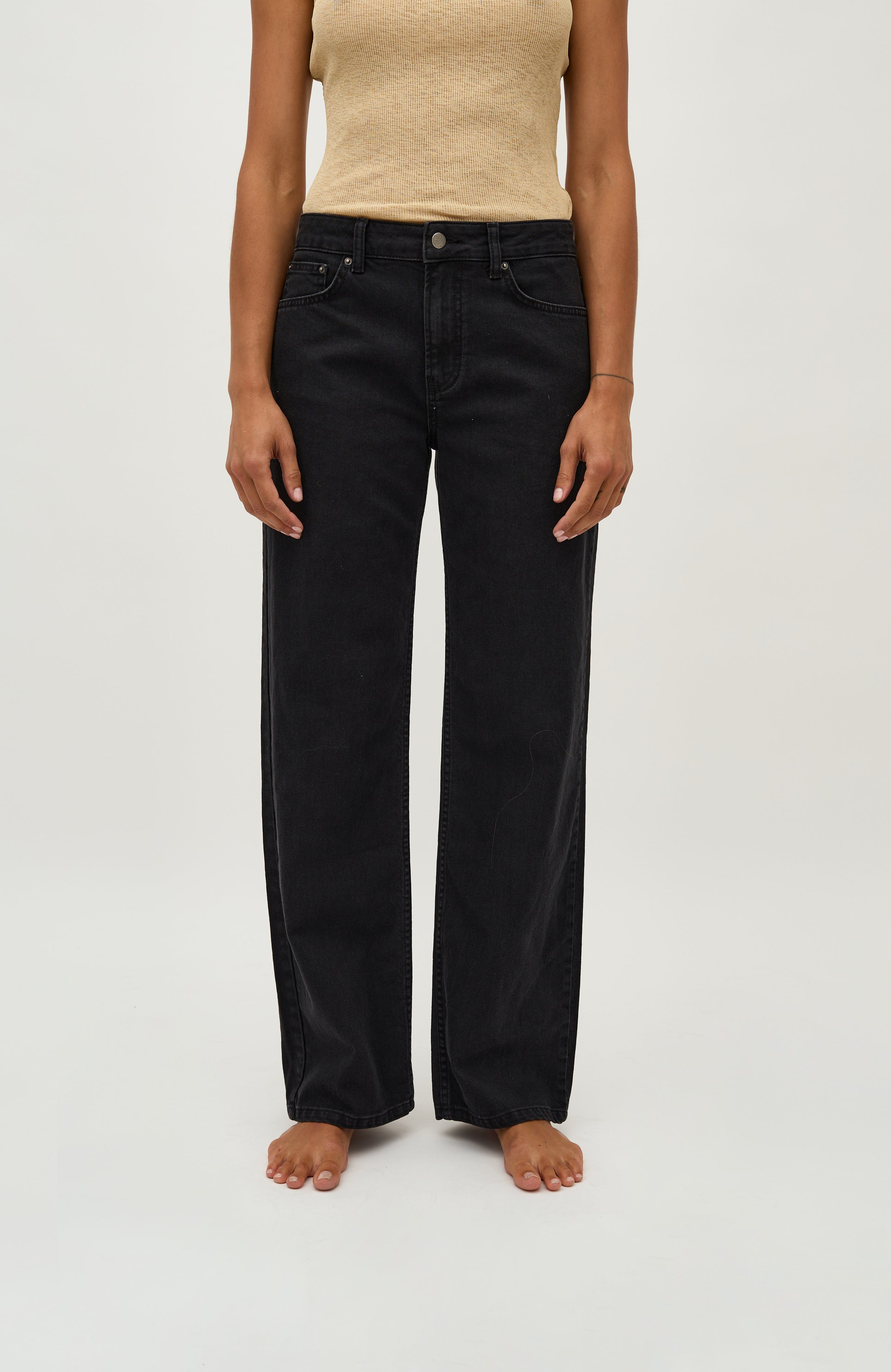 Cadian-G_Rebel Black_Model_1