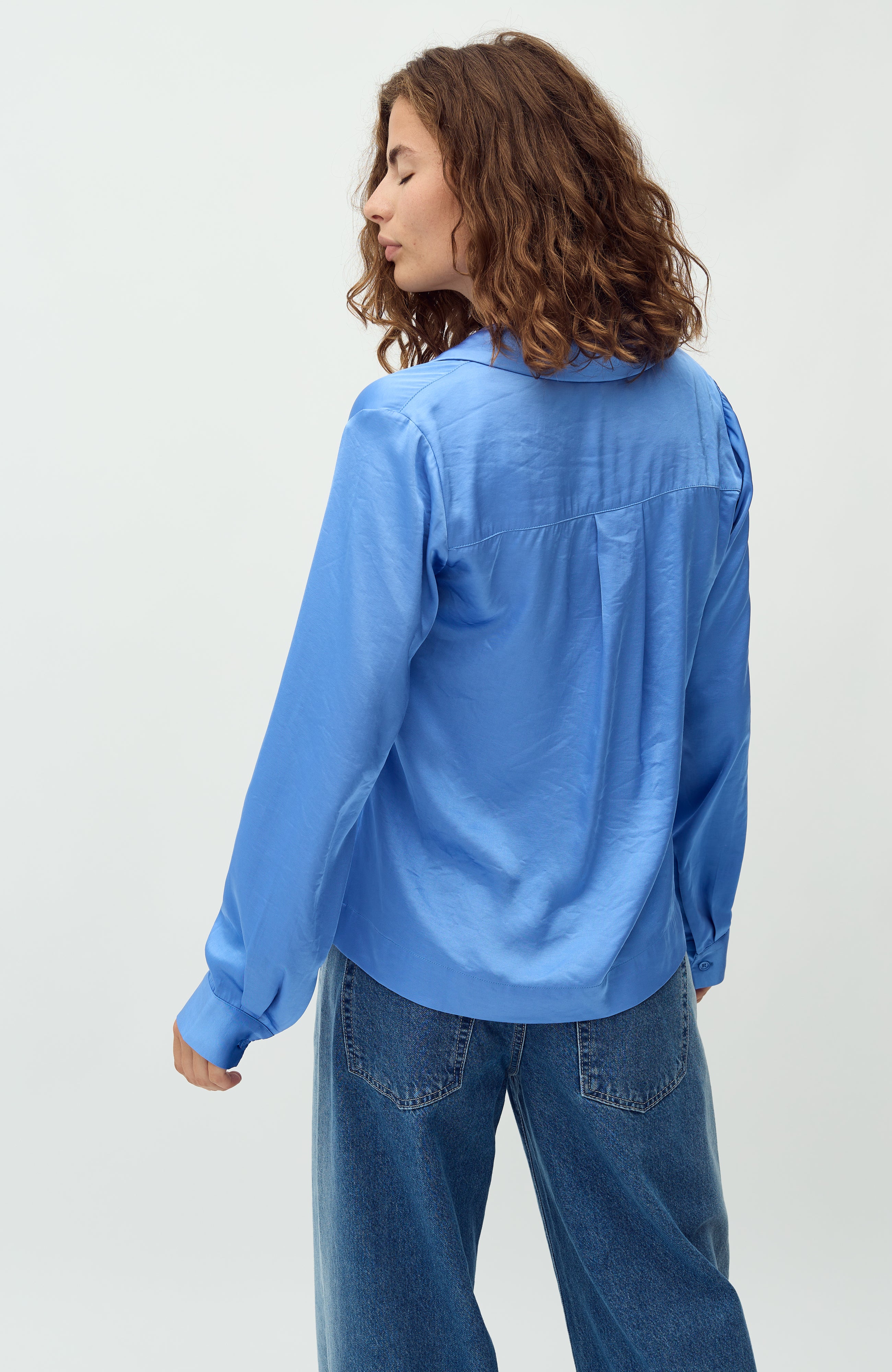 Cania-M_Ultramarine_Model_2