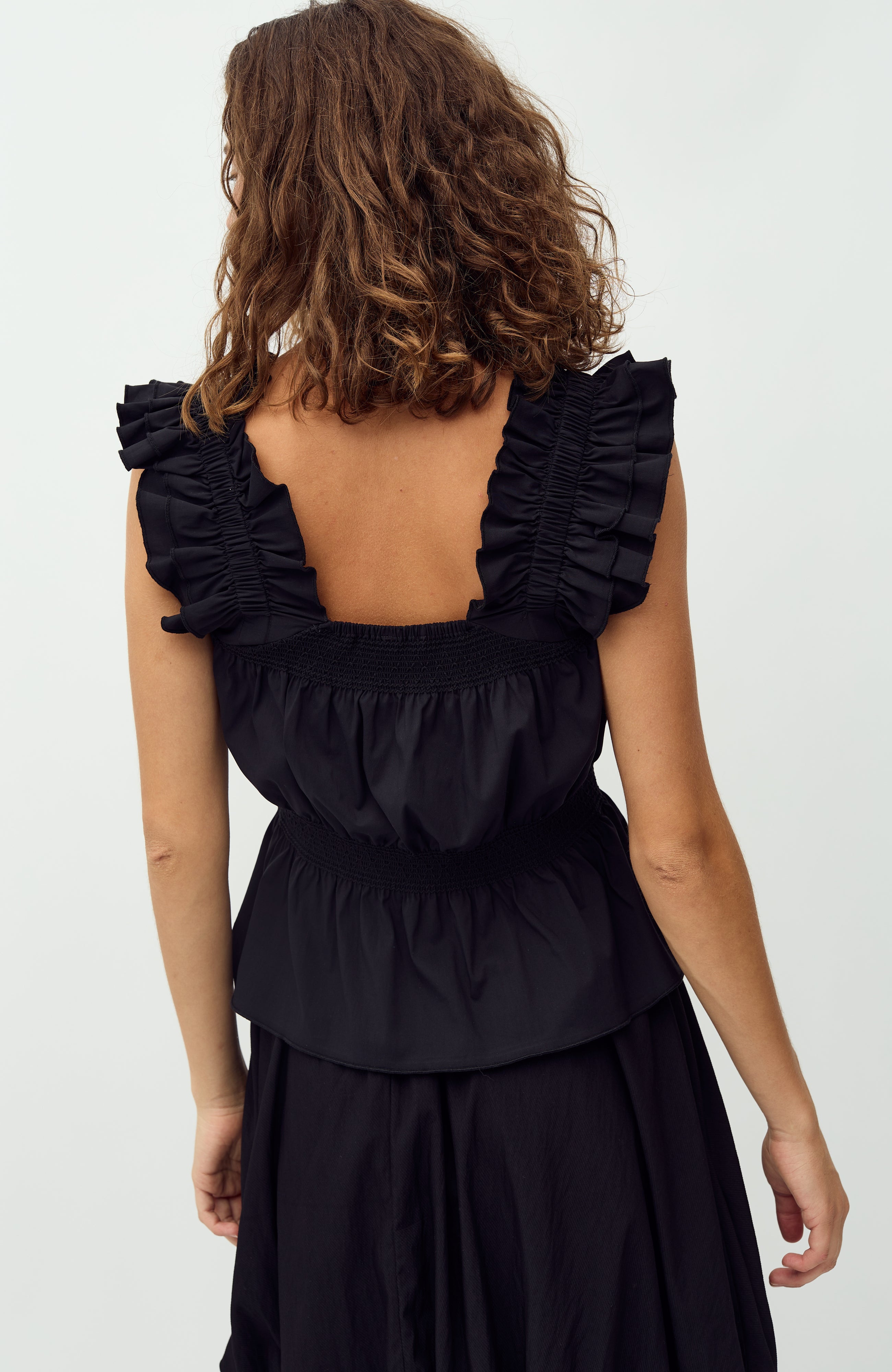 Sania-M_Black_Model_2