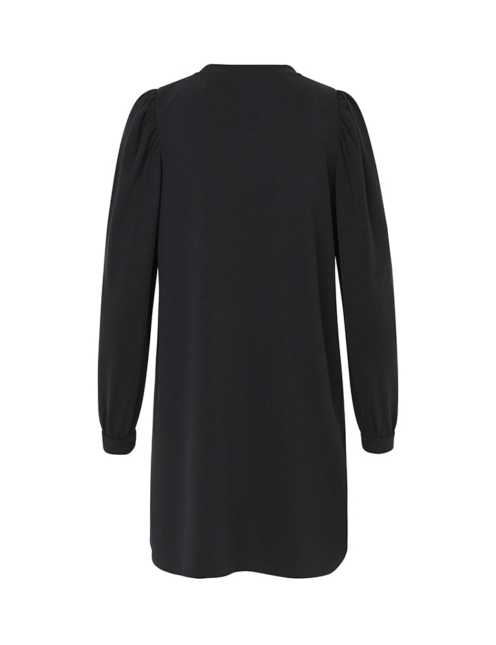 Heena-M_Black_Packshot_4