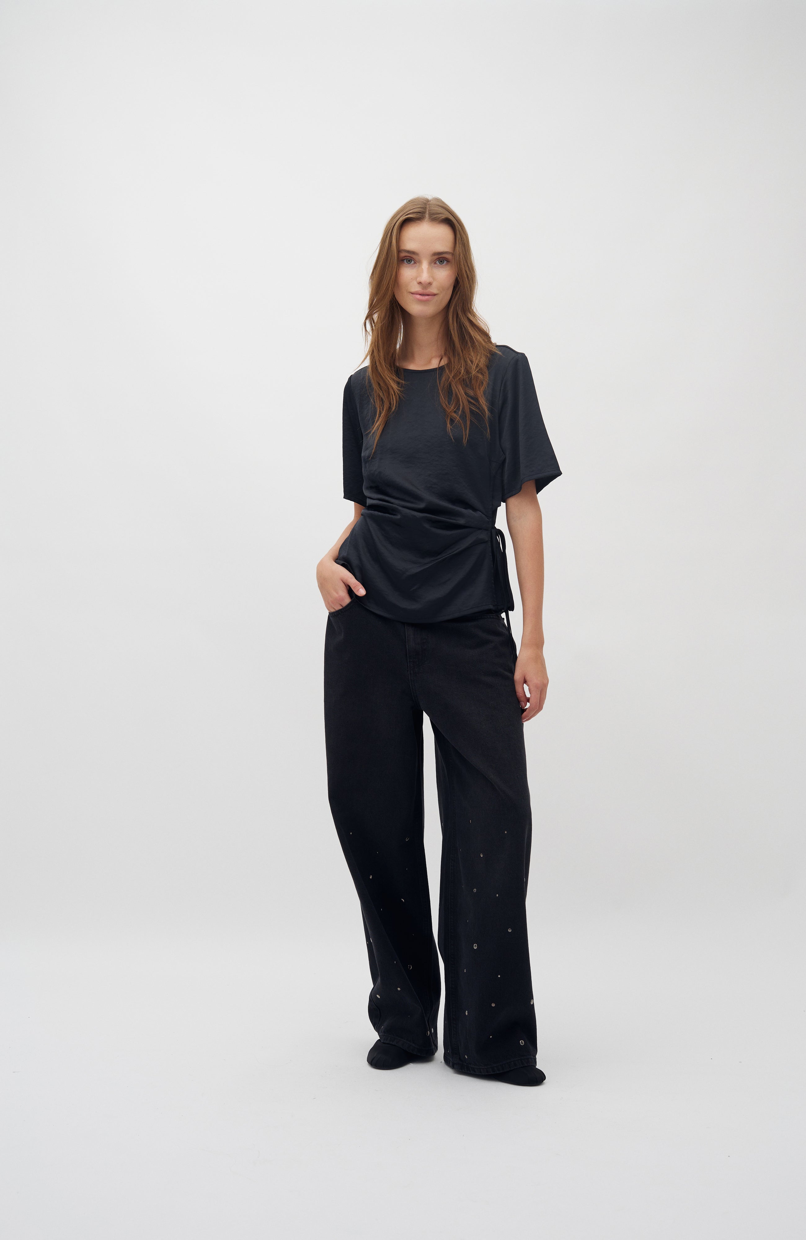 Kylar Short-M_Black_Model_3