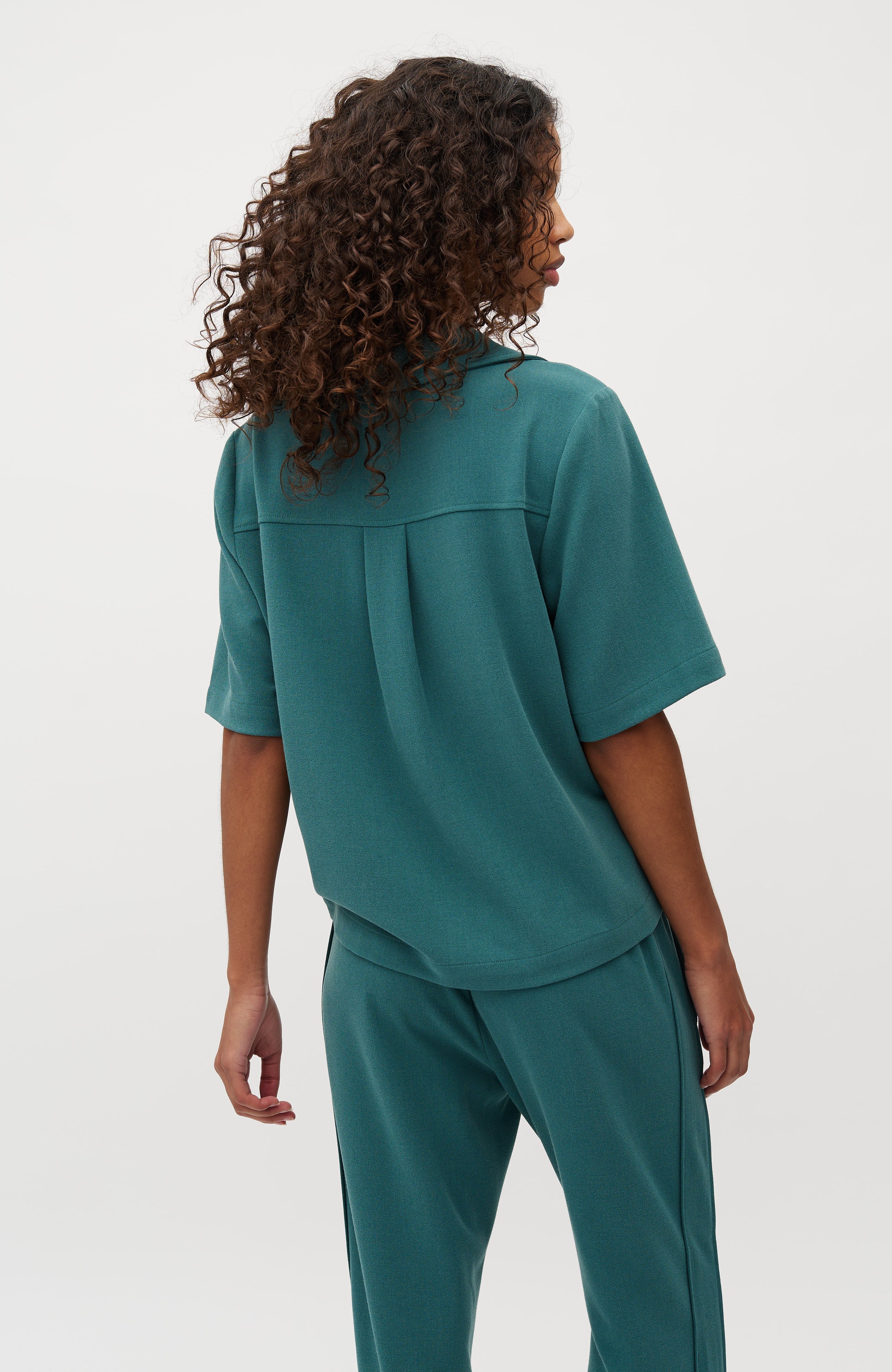 Darci-M_Mediterra_Model_2