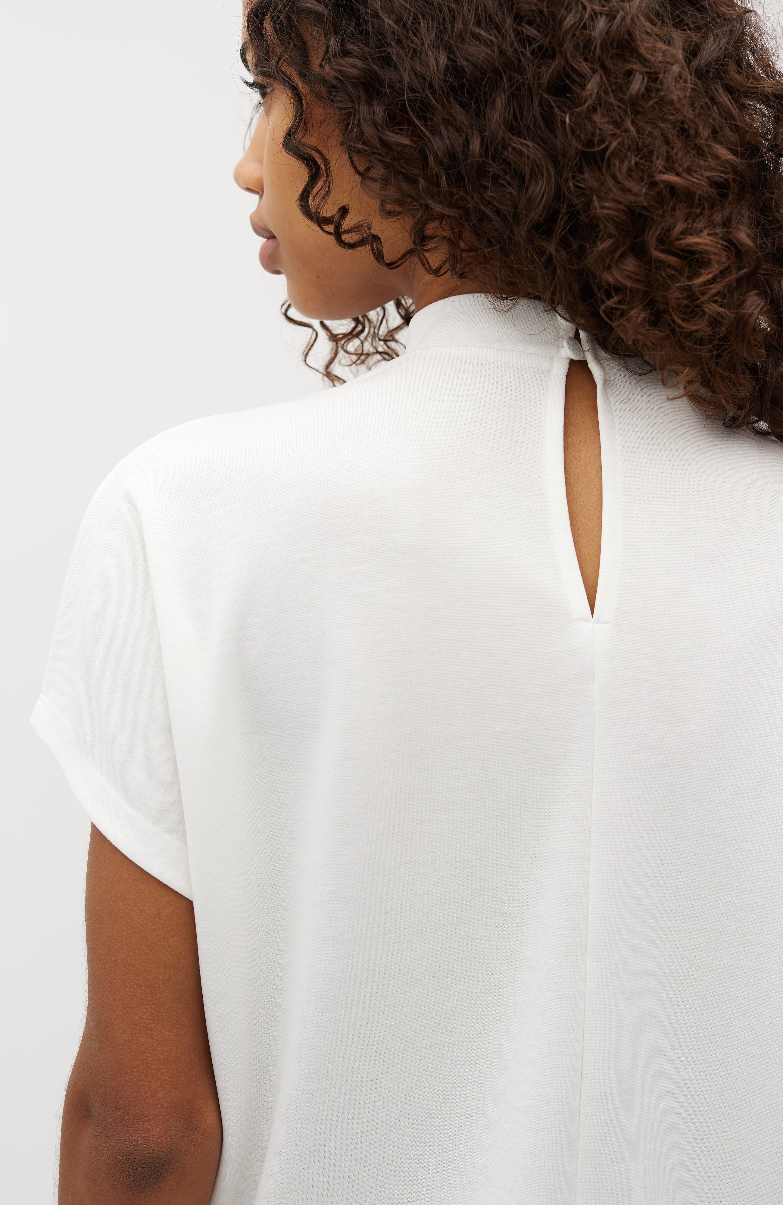 Linea Short-M_Sugar_Model_1