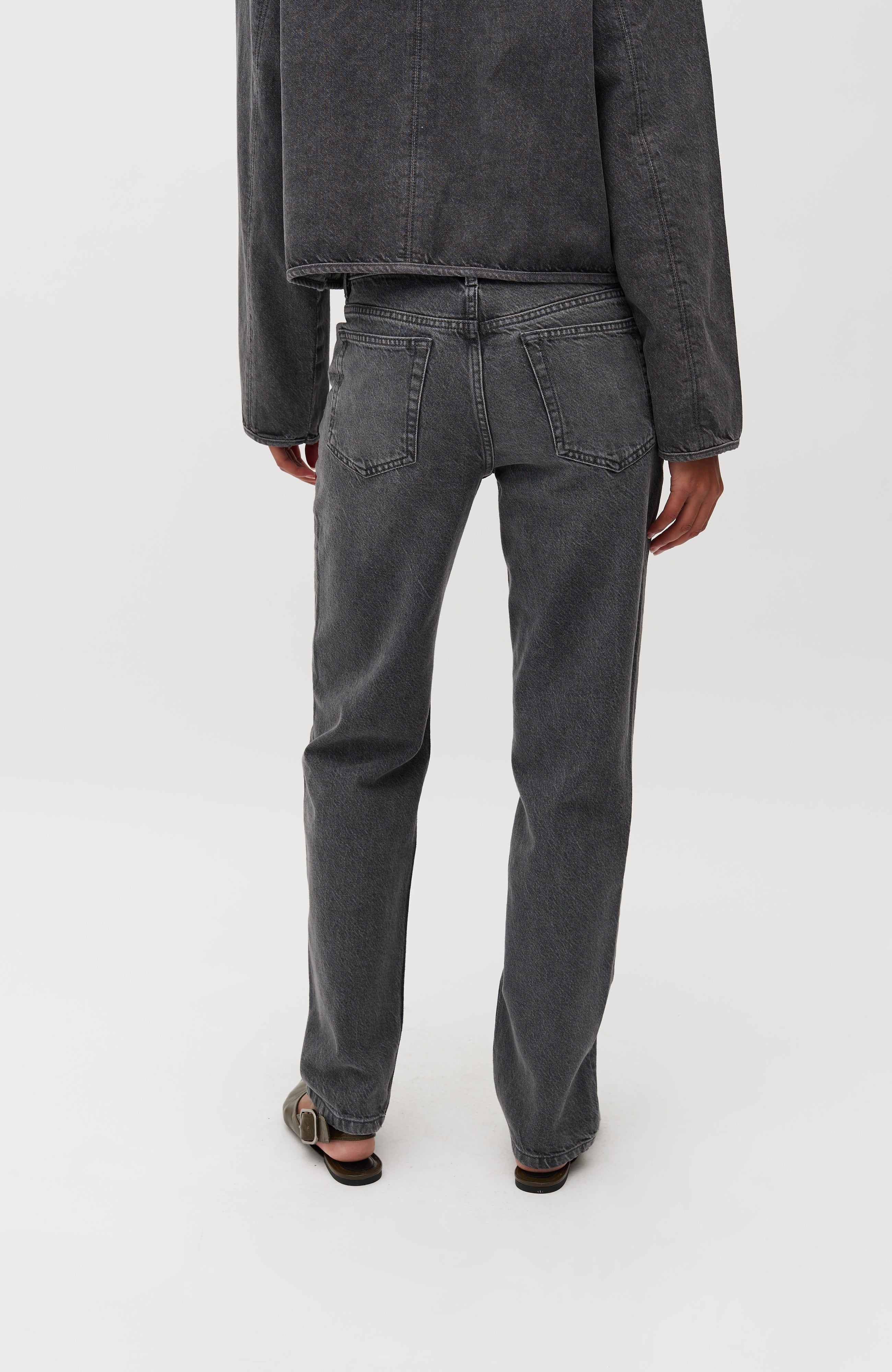 Jays-M_Grey Wash_Model_2