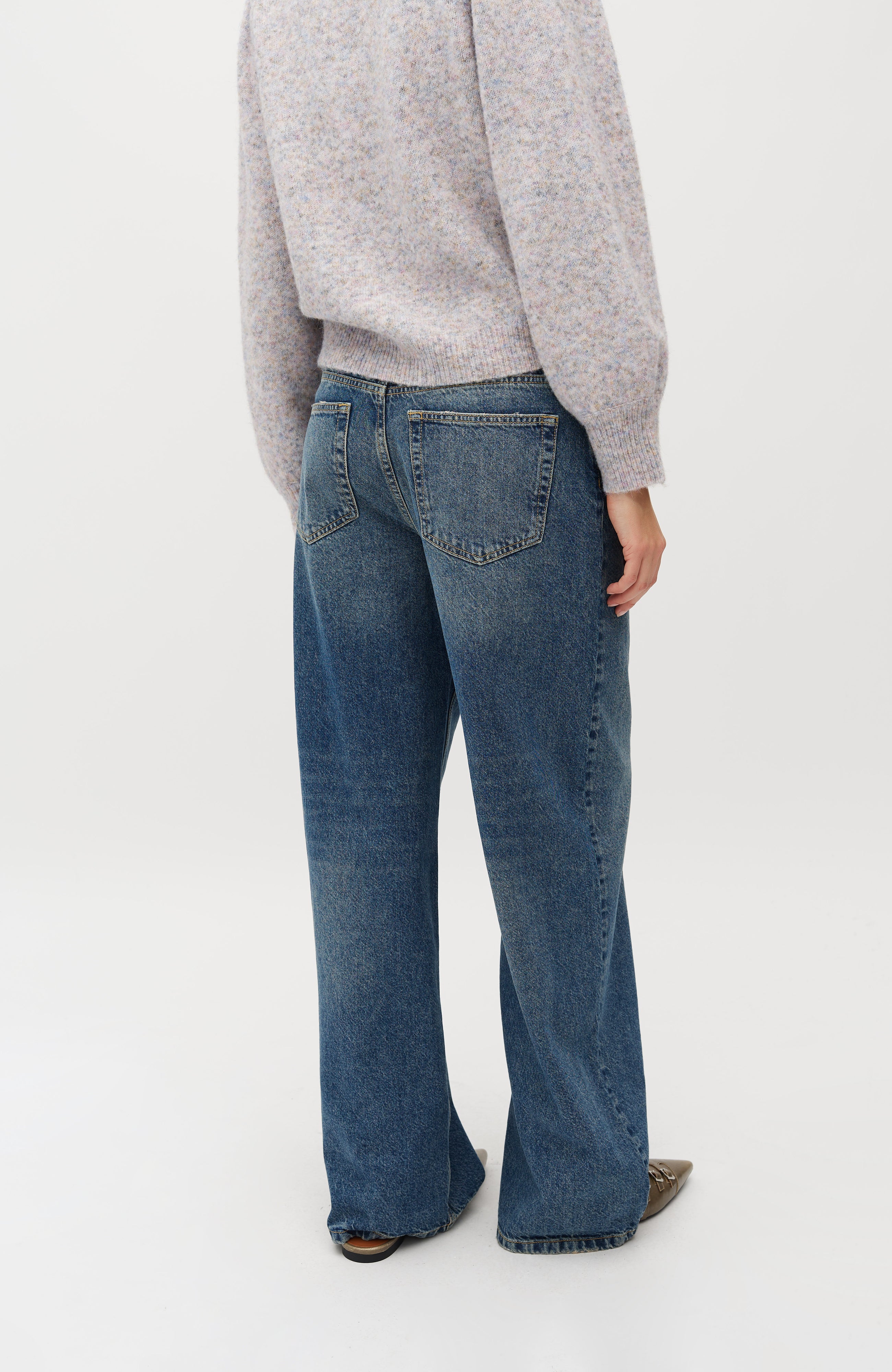 Jeromi-M_Washed Blue Jay_Model_4