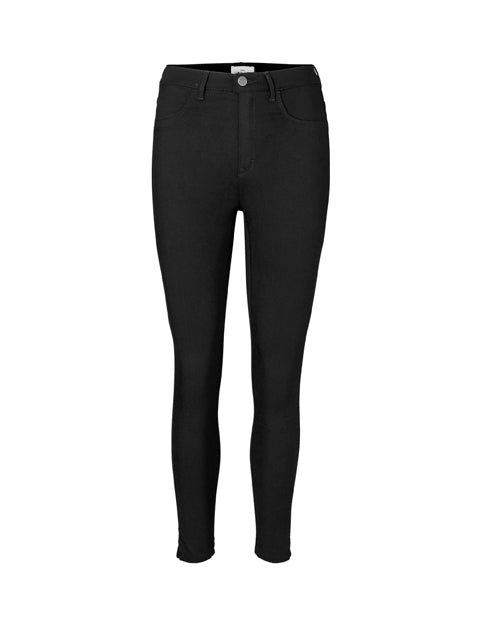 One C-G_Black_Packshot_0