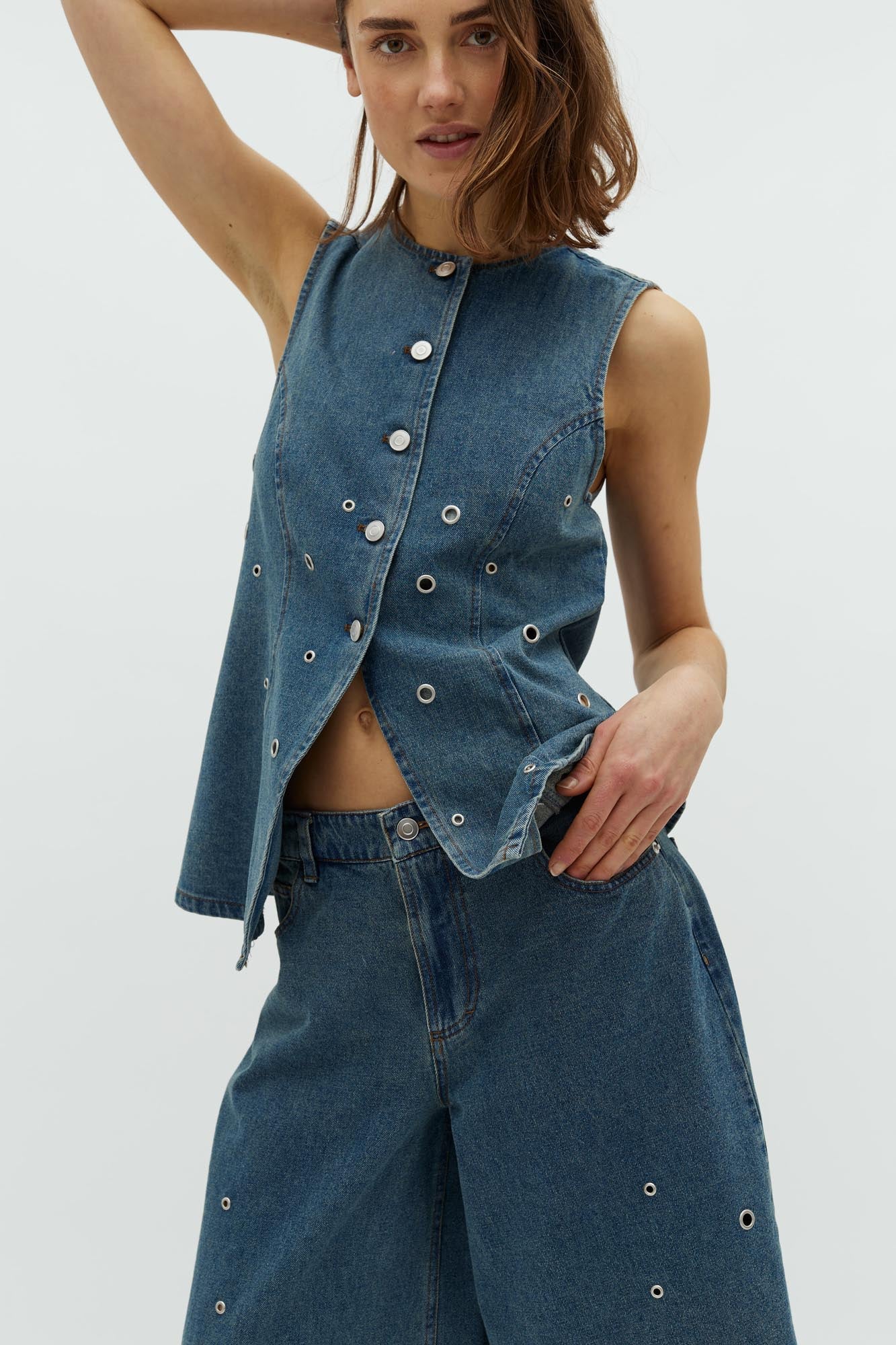 Talina L XO-G_Light mud wash_Model_4