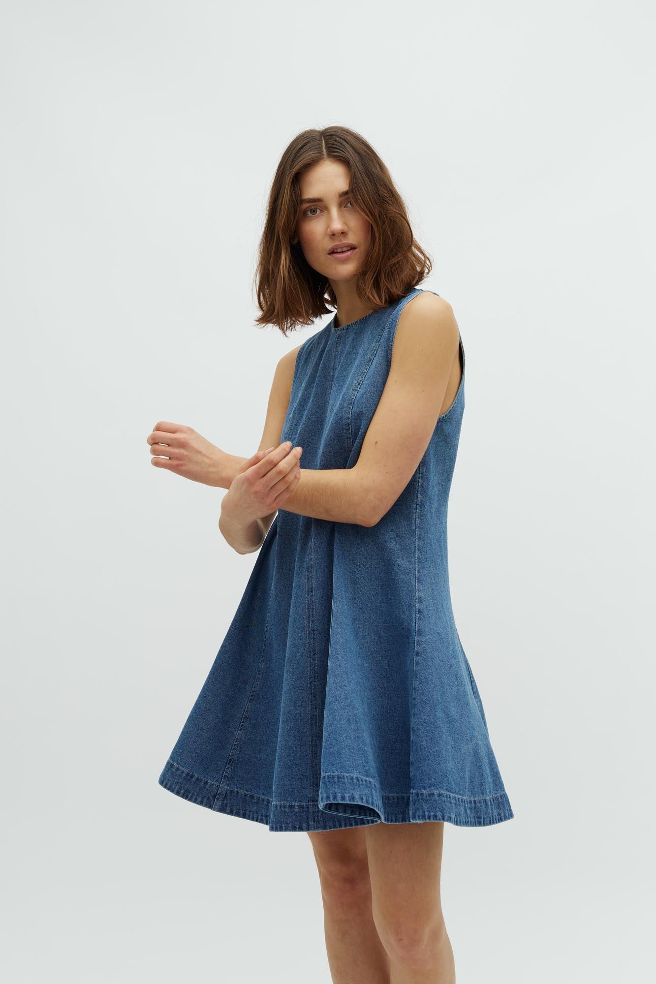 Rihann peplum-G_Midt vintage brushing_Model_7