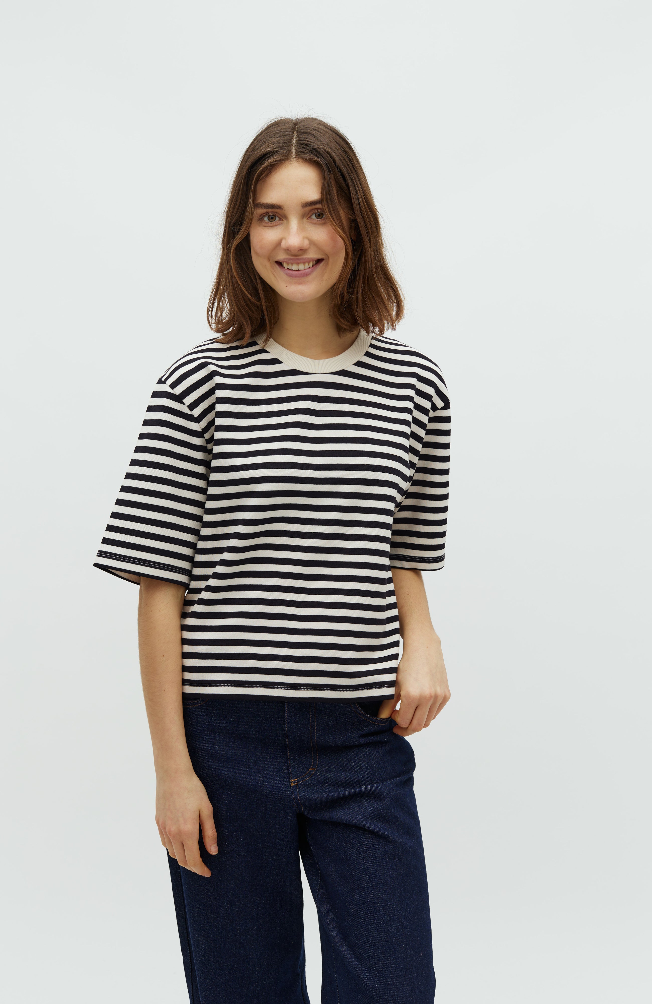Emrys-M_Night Sky Sugar Stripe_Model_0