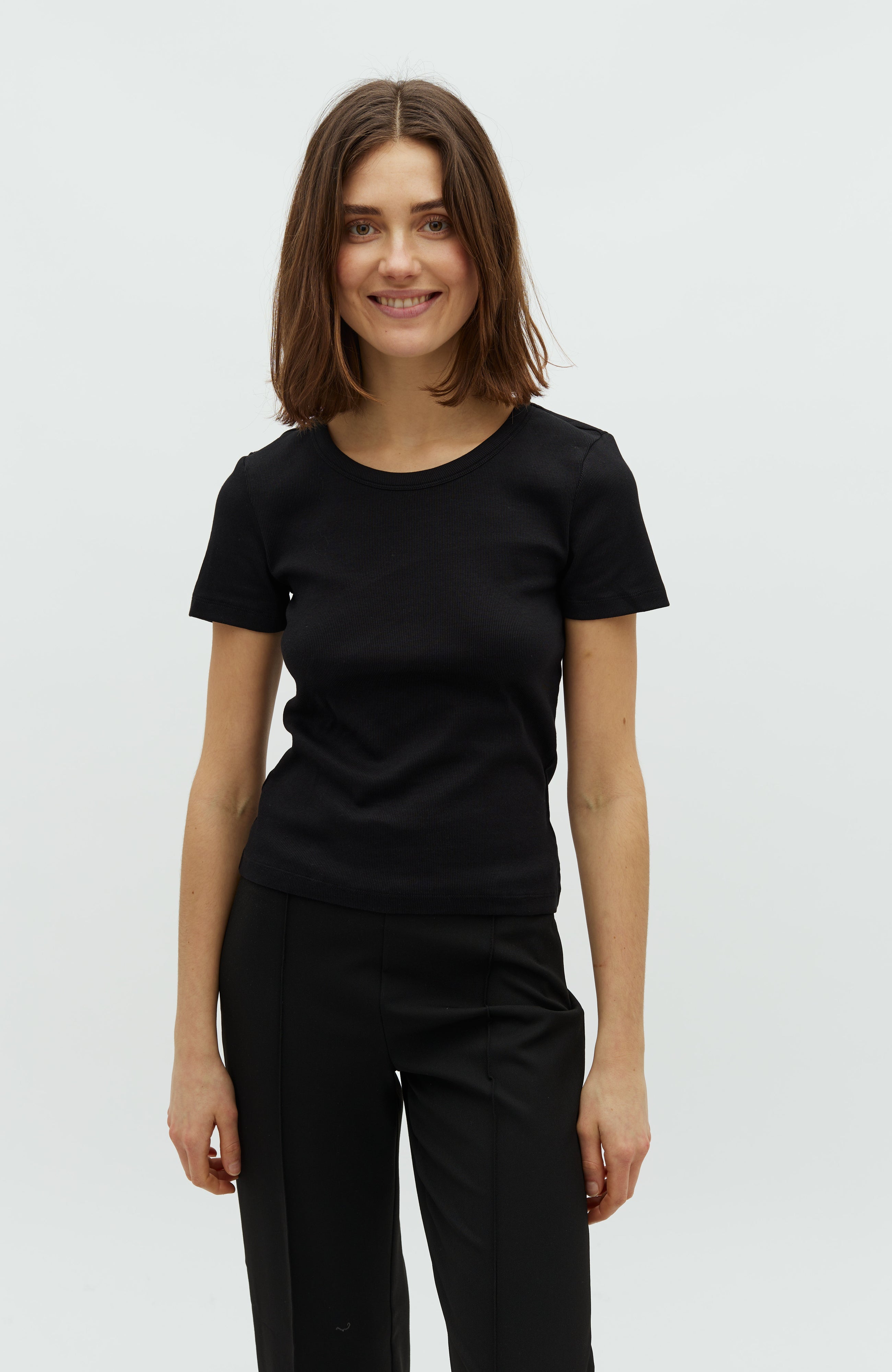 Otis-M_Black_Model_0