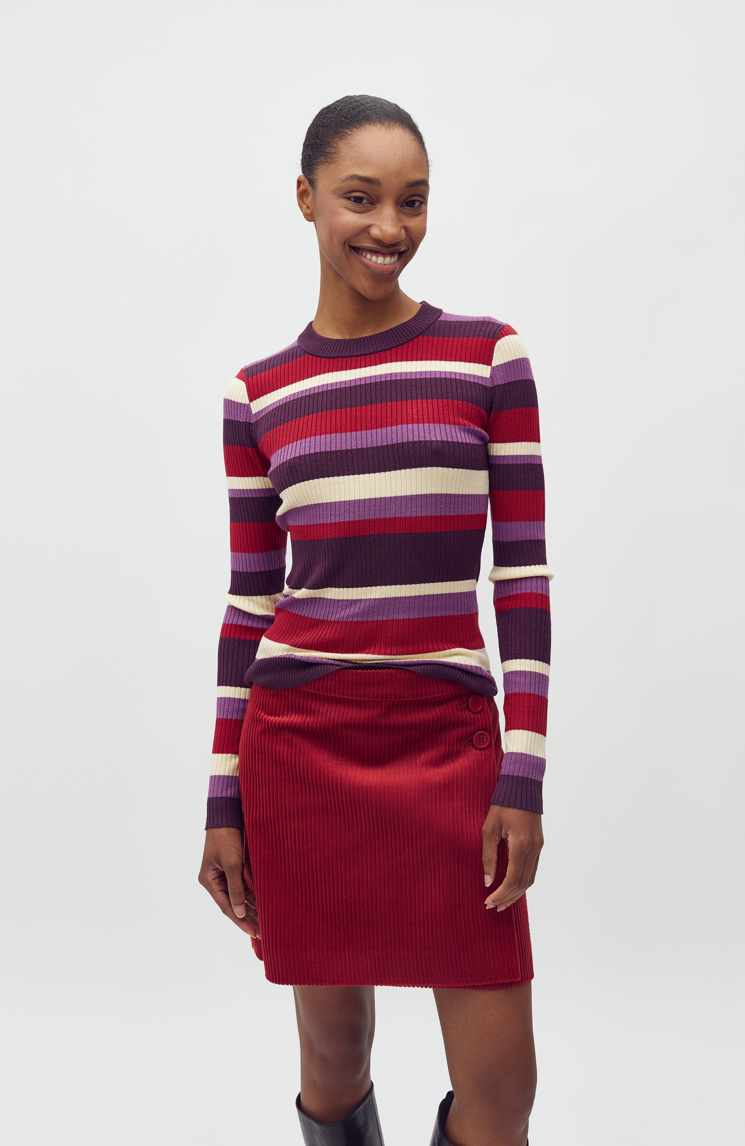 Minnie_Blackberry Wine Stripe_Model_0