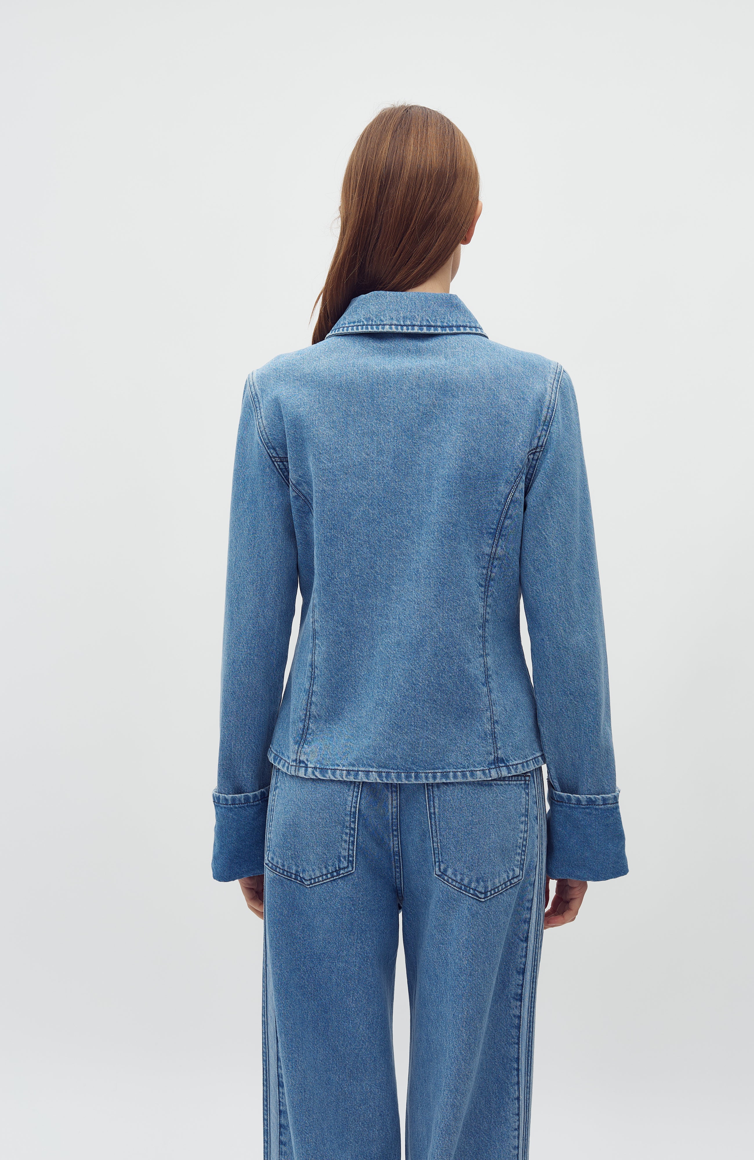 Wolina-M_Sky Blue Wash_Model_2