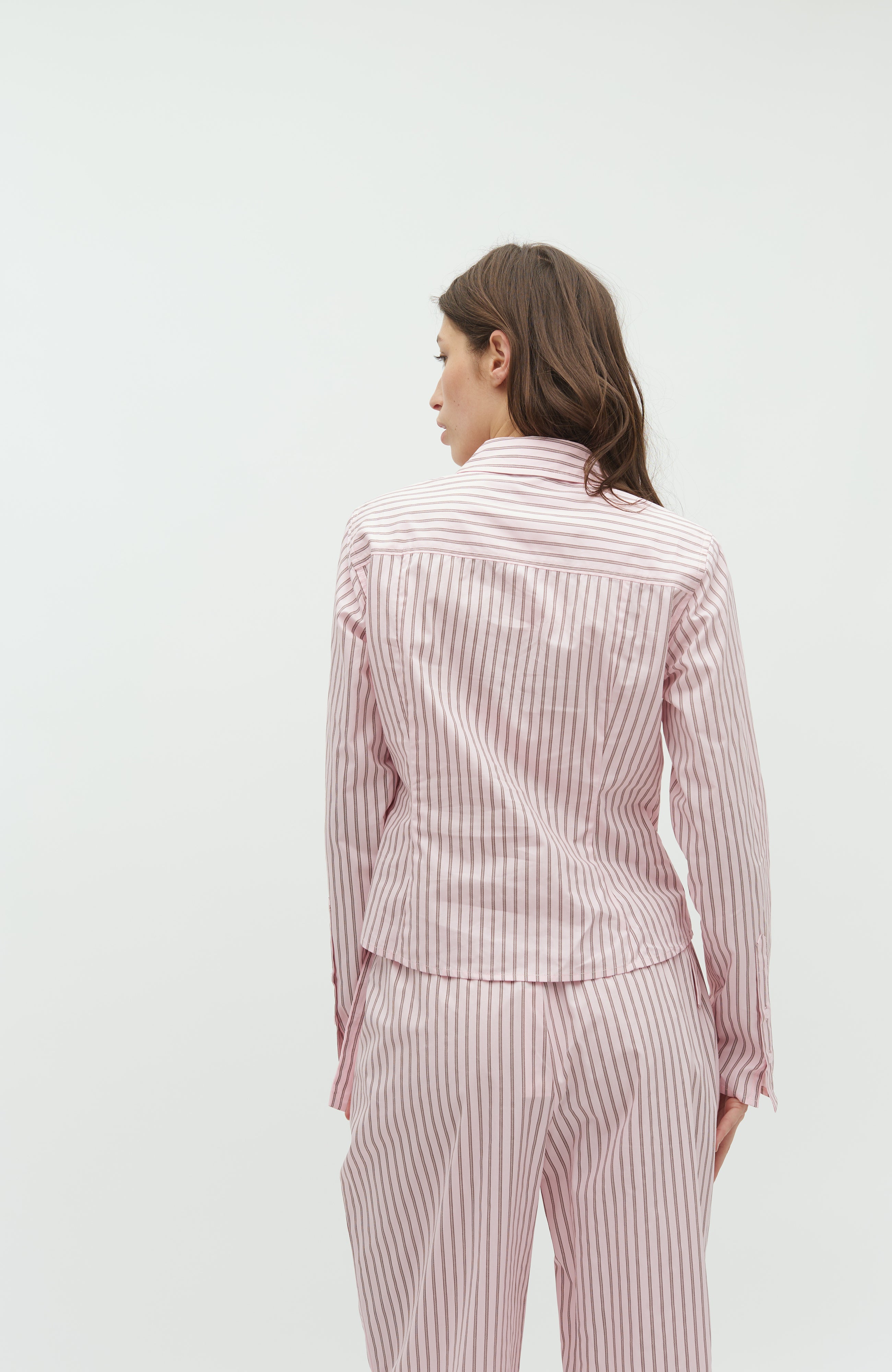 Danire-M_Light Pink Stripe_Model_2