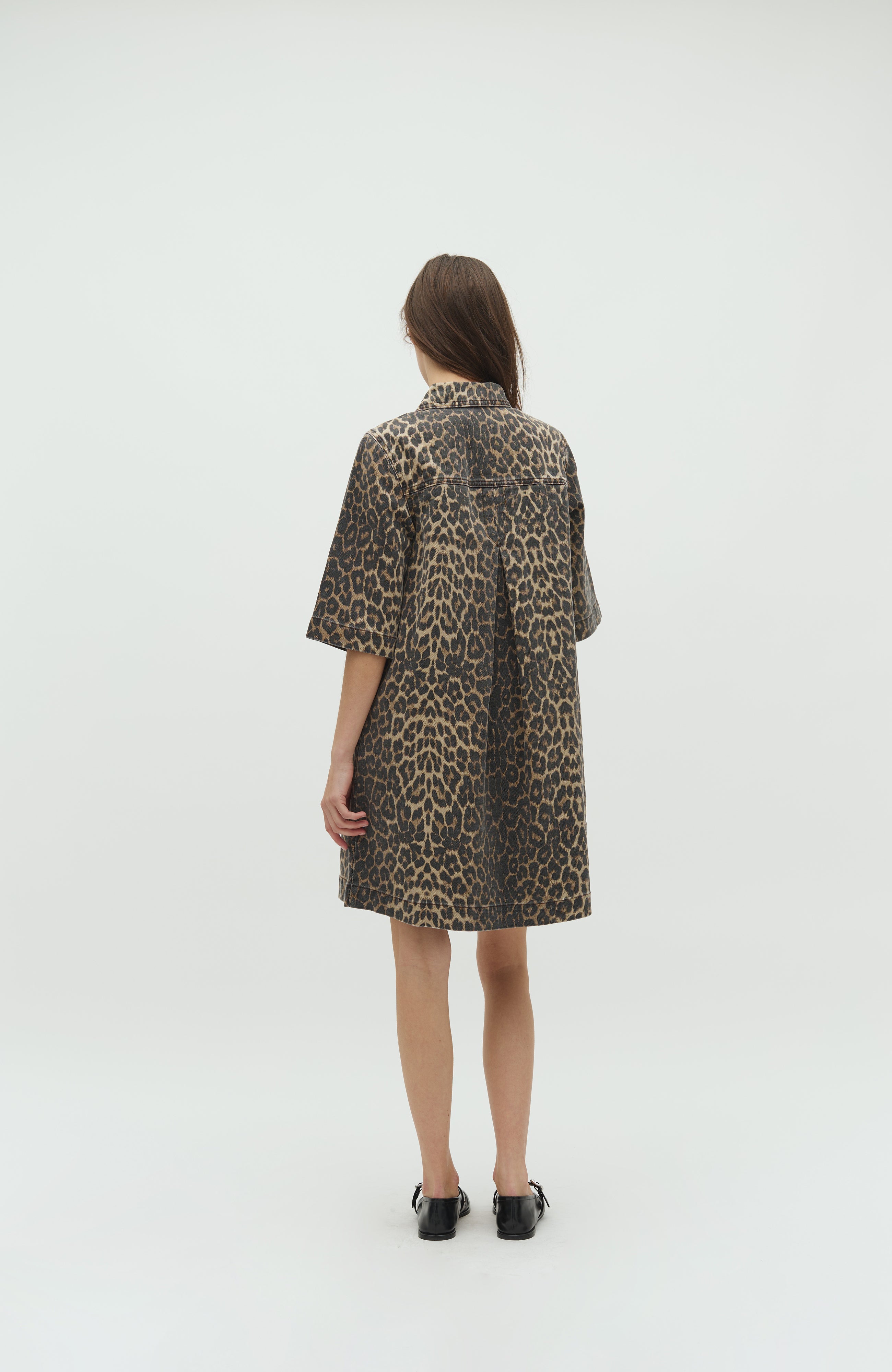 Mira-G_Leopard mist_Model_2