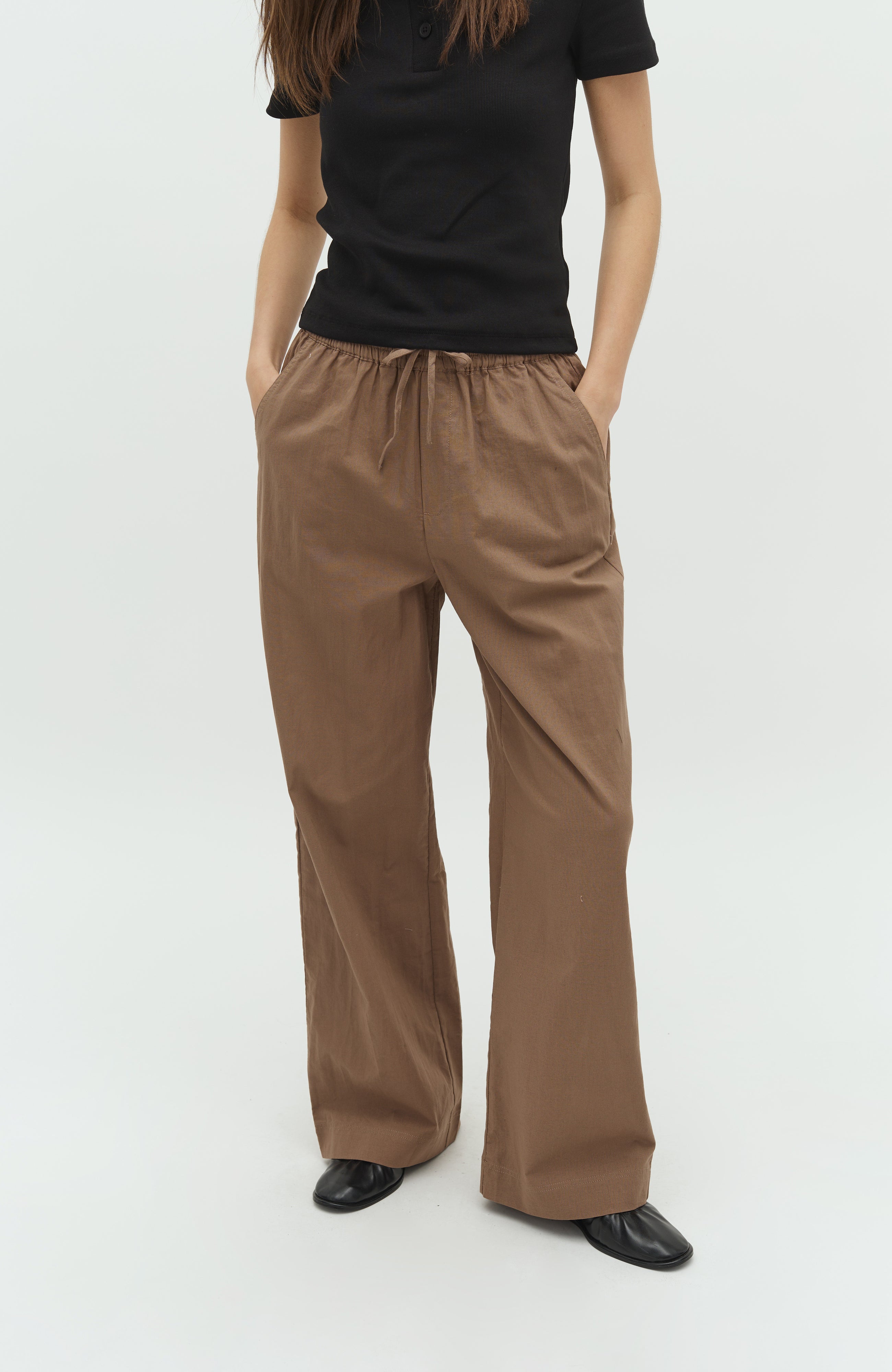 Grasielle-M_Fossil Brown_Model_1