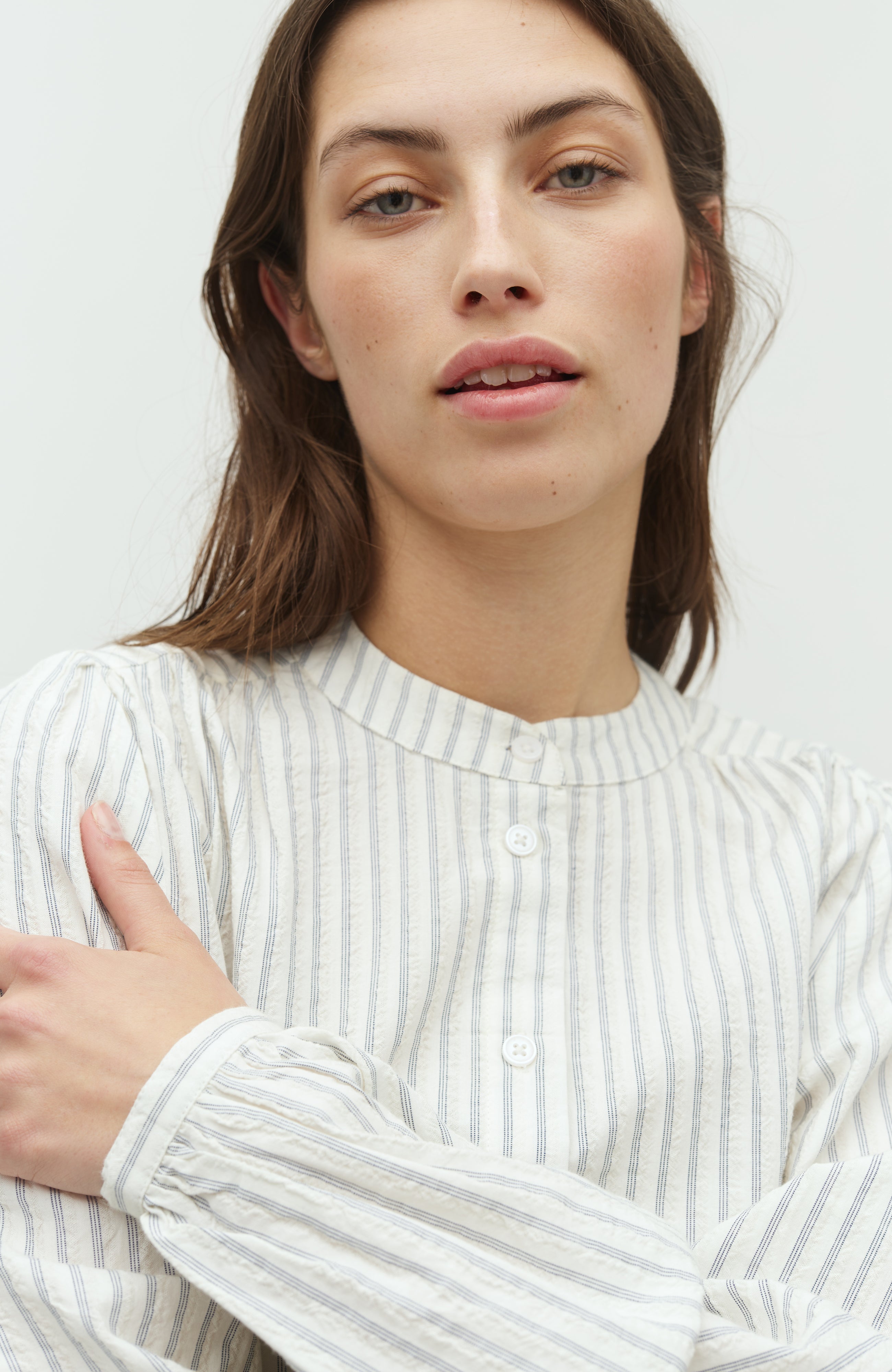 Mathily-M_Light Sugar Blue Stripe_Model_1