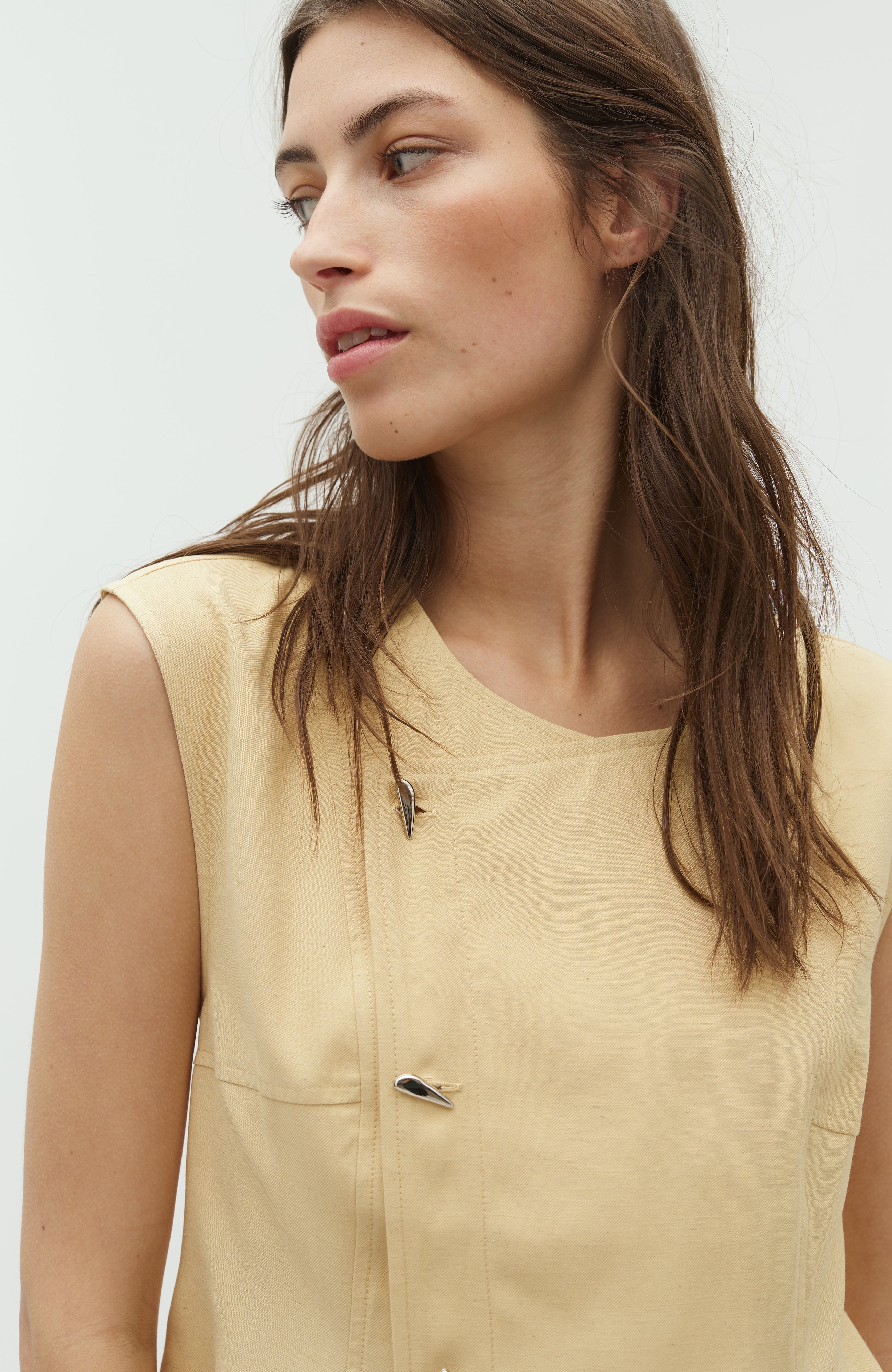 Pammi-G_Butter yellow melange_Model_1