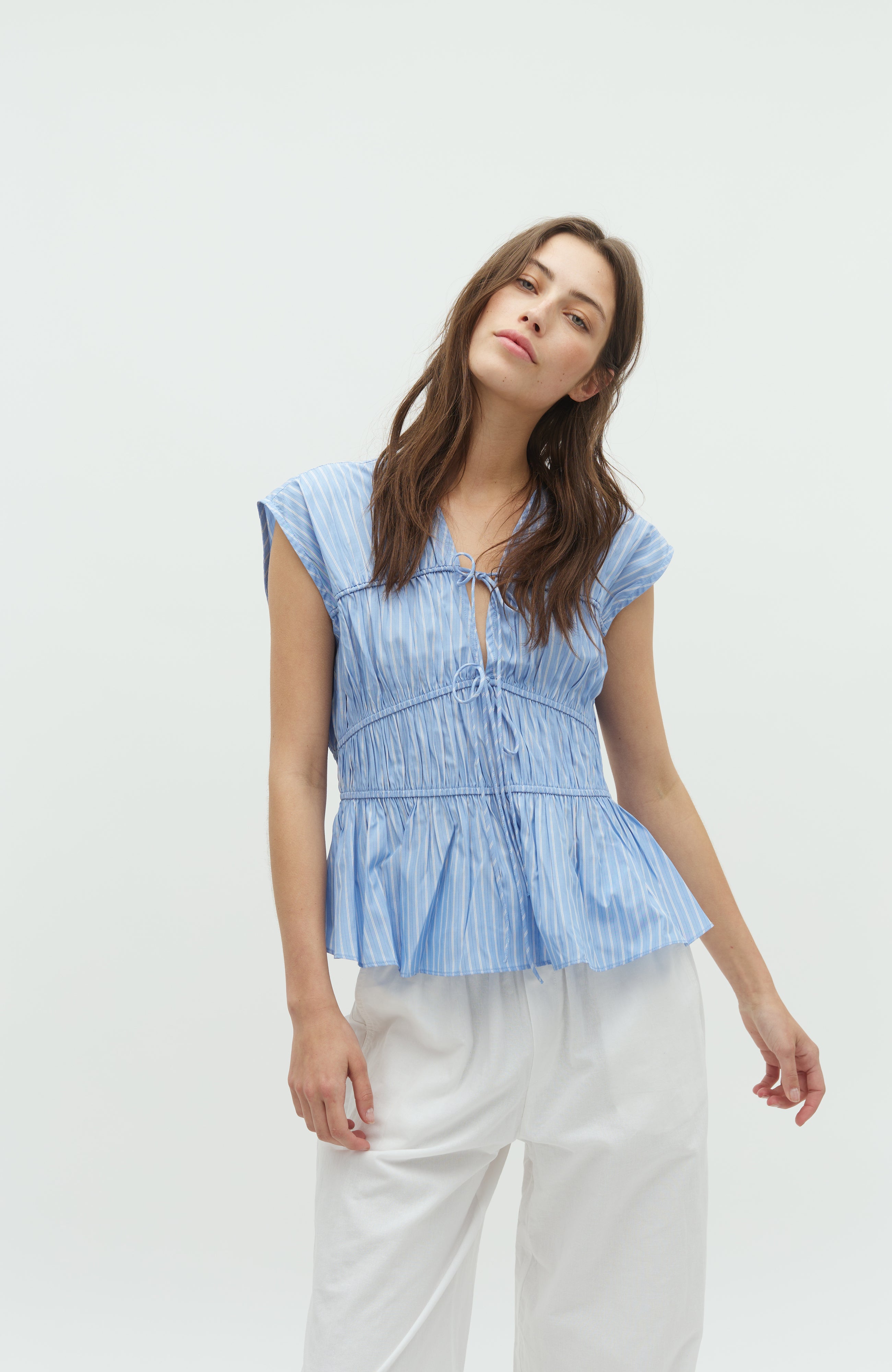 Taneil-M_Spring Blue stripe_Model_0