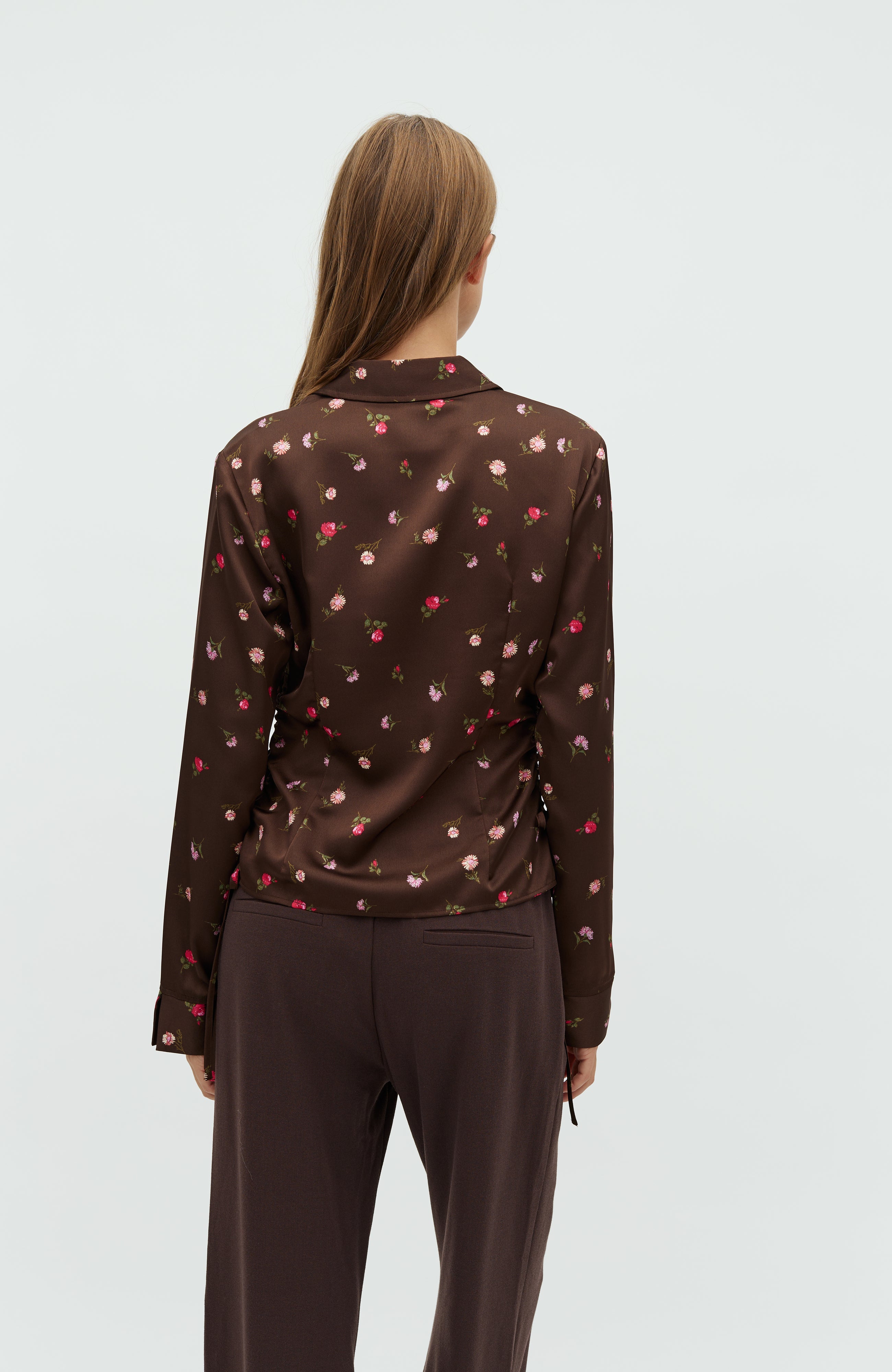 Nura-M_Dark Evaline Print_Model_2