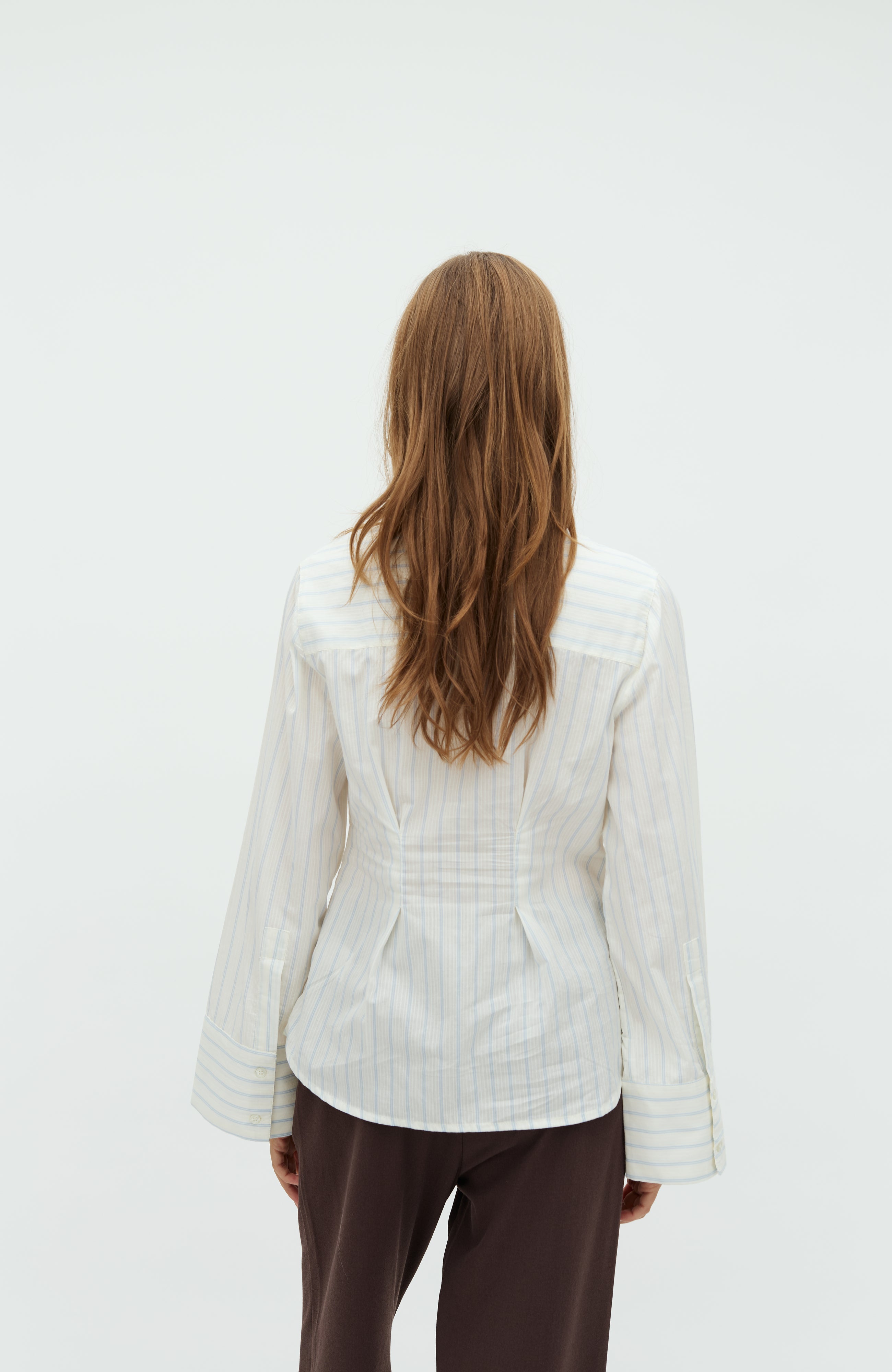 Kaloni-M_Maliva Placid Blue Stripe_Model_2