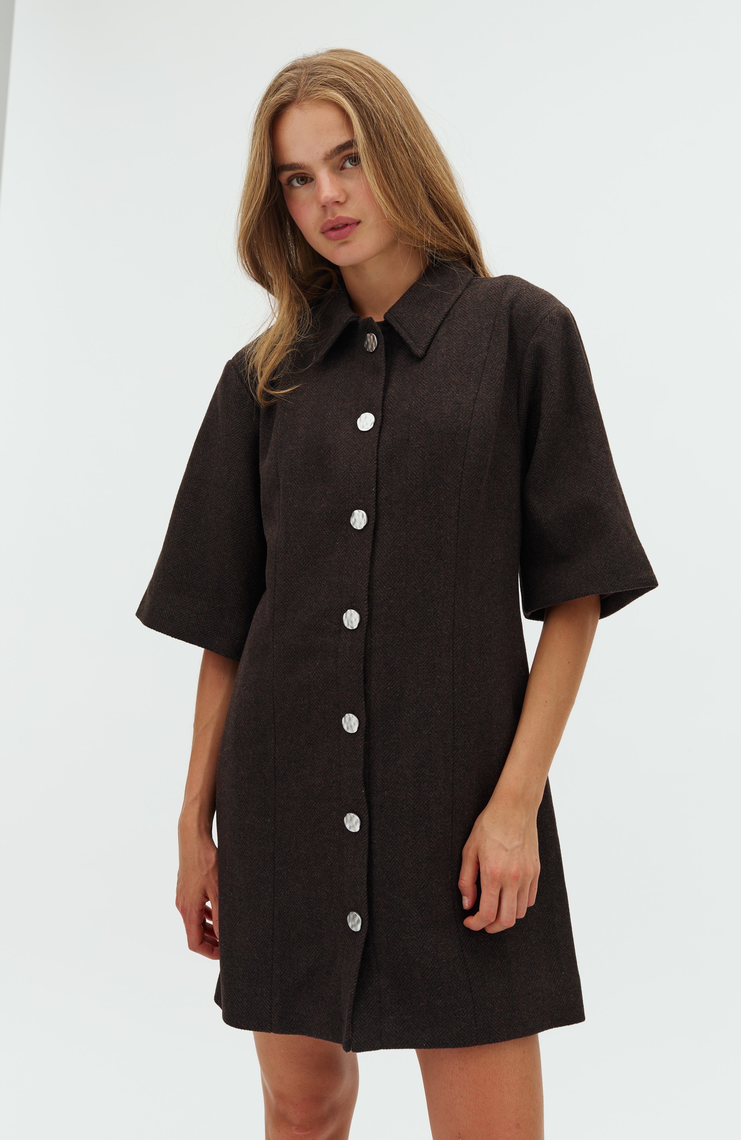 Bimalani-M_Brown Black Twill_Model_2