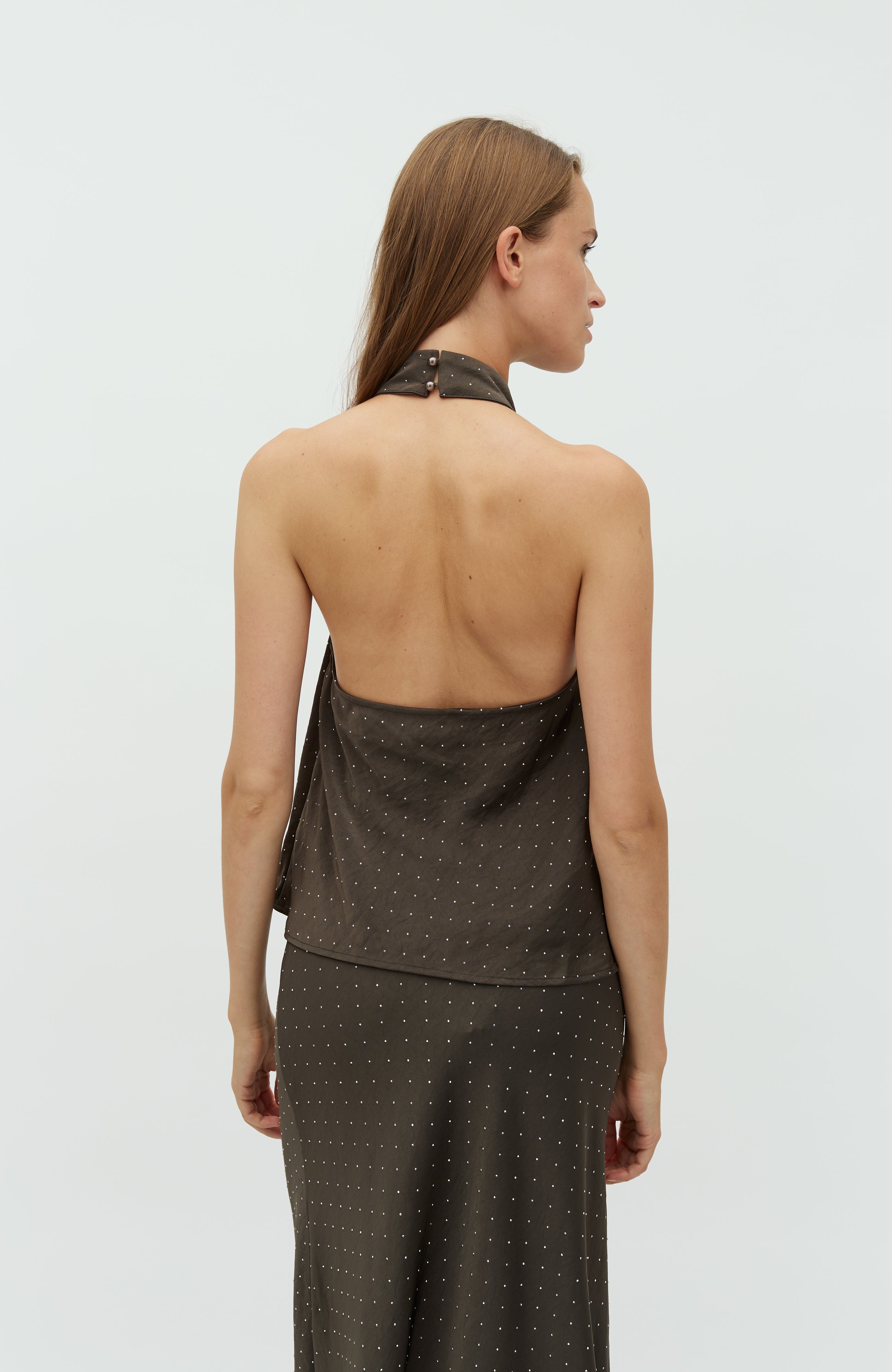 Zuzela-M_Dark Grey_Model_2