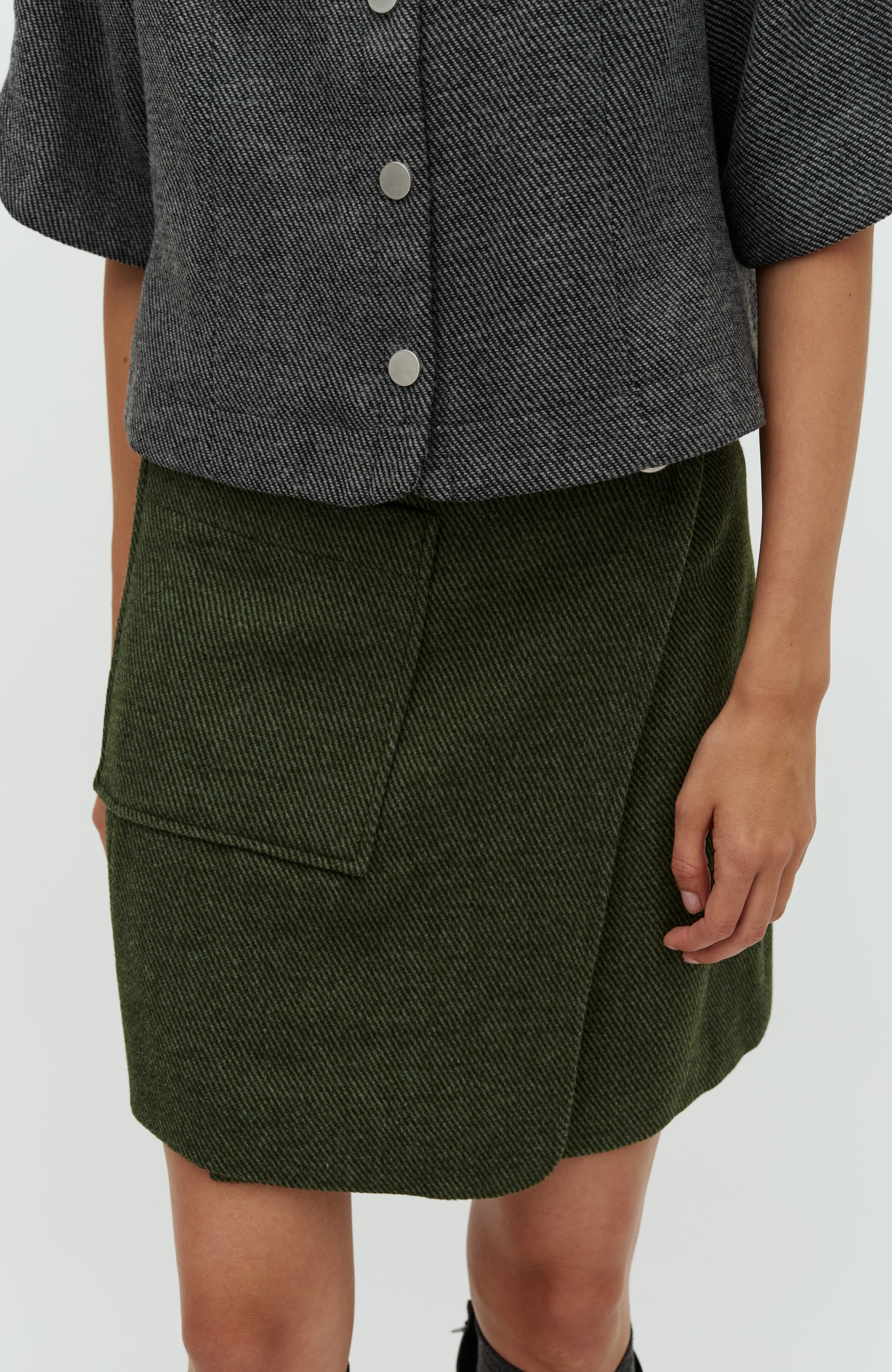 Kayanna-M_Army Twill_Model_1