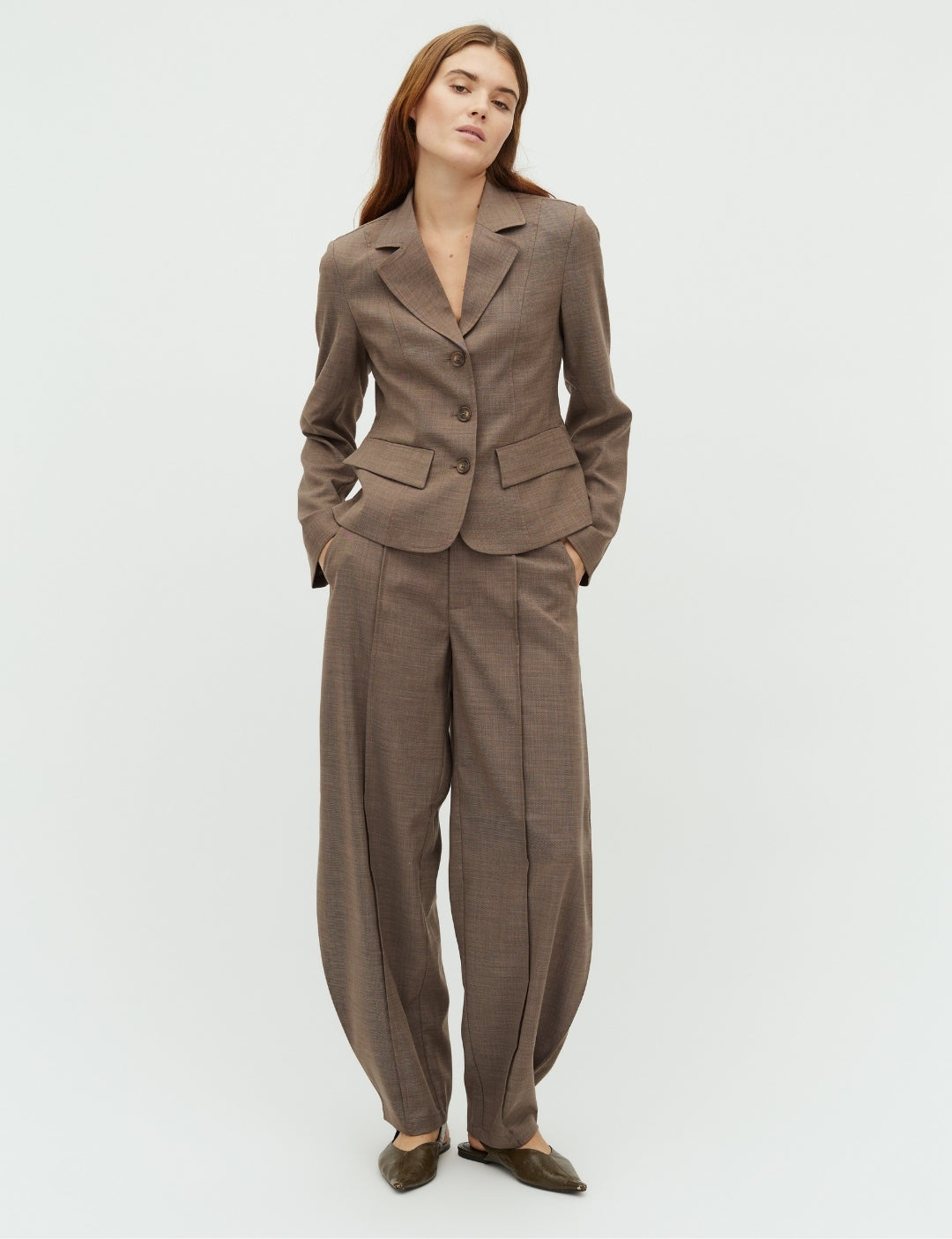 Beratti-M_Chicory Coffee Melange_Model_3