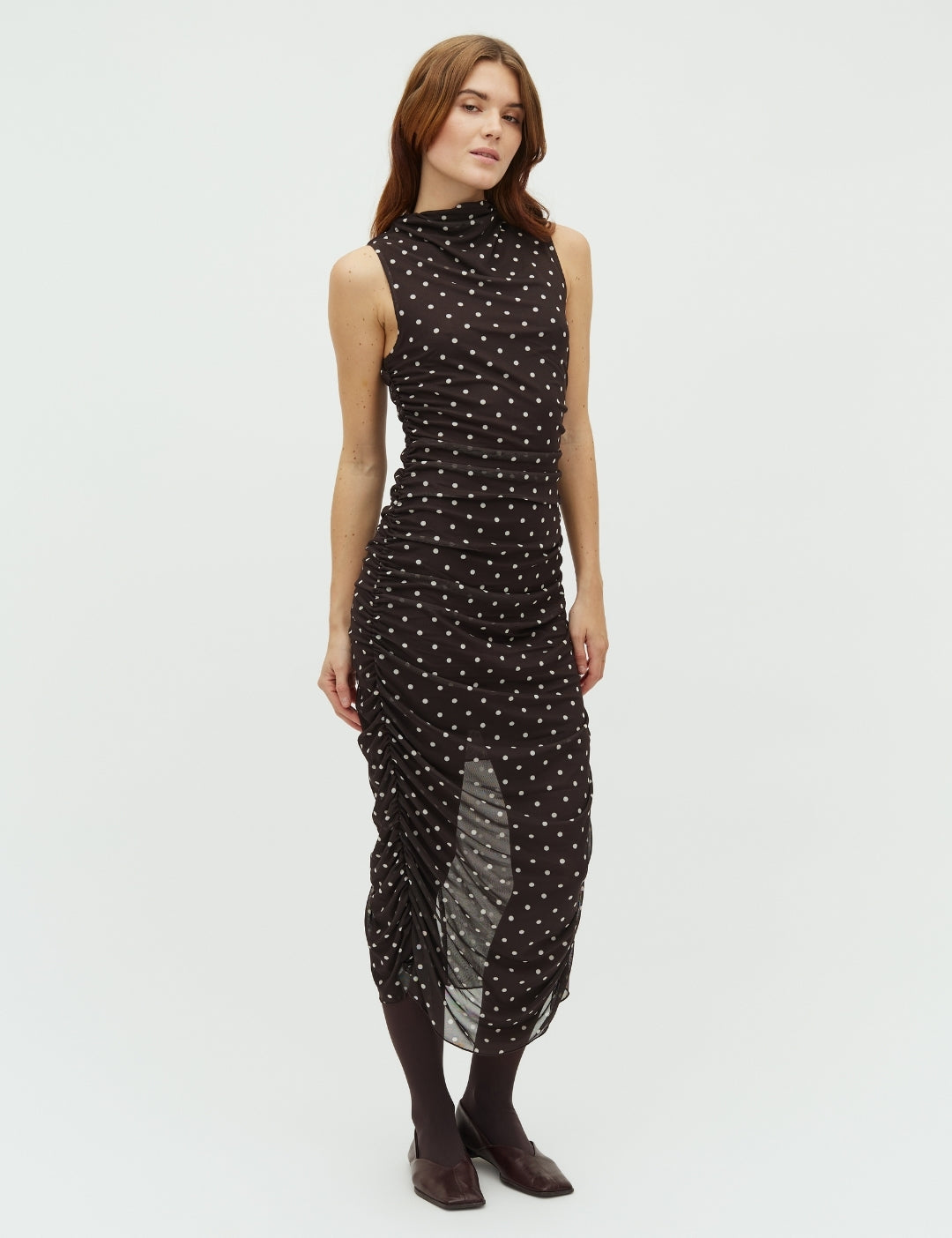 Esthe-M_Java Dots_Model_0