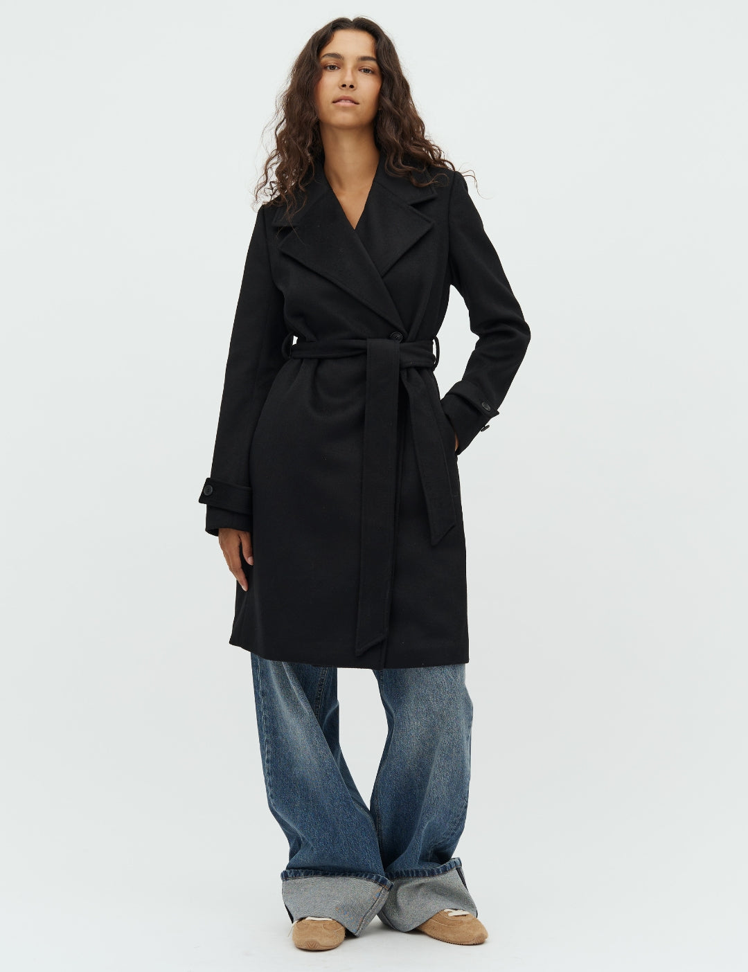 Kylan-M_Black_Model_0