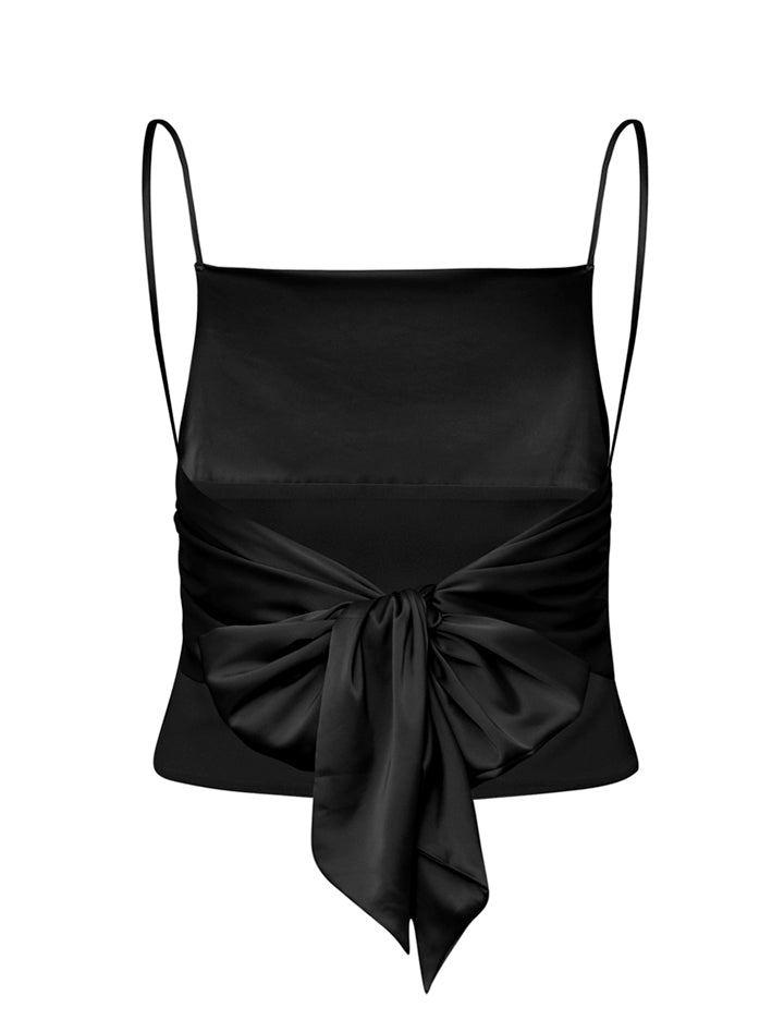 Ollyi-F_Black_Packshot_4