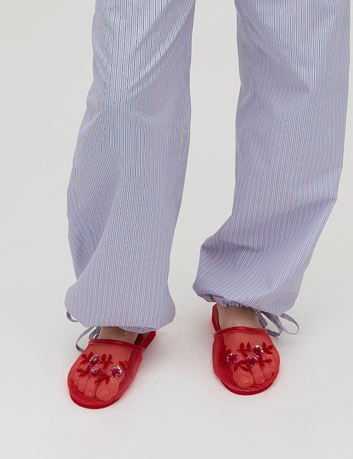 Camio-F_Fiery red bow_Model_1