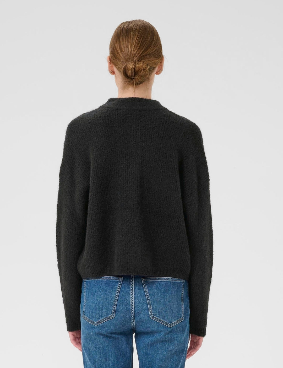 10905931 AlphaGZ short cardigan NOOS_Black_Model_2